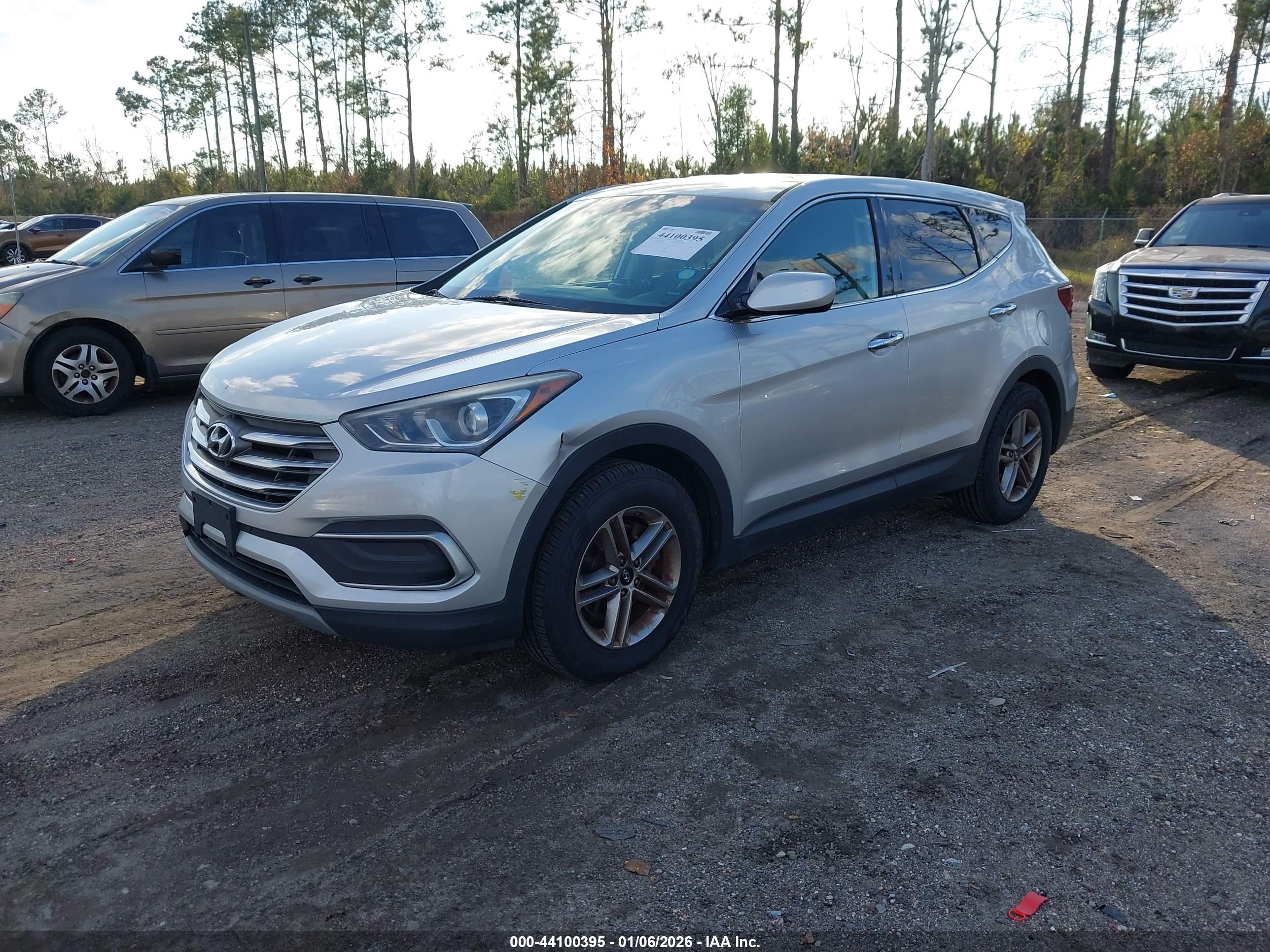 HYUNDAI SANTA image 2