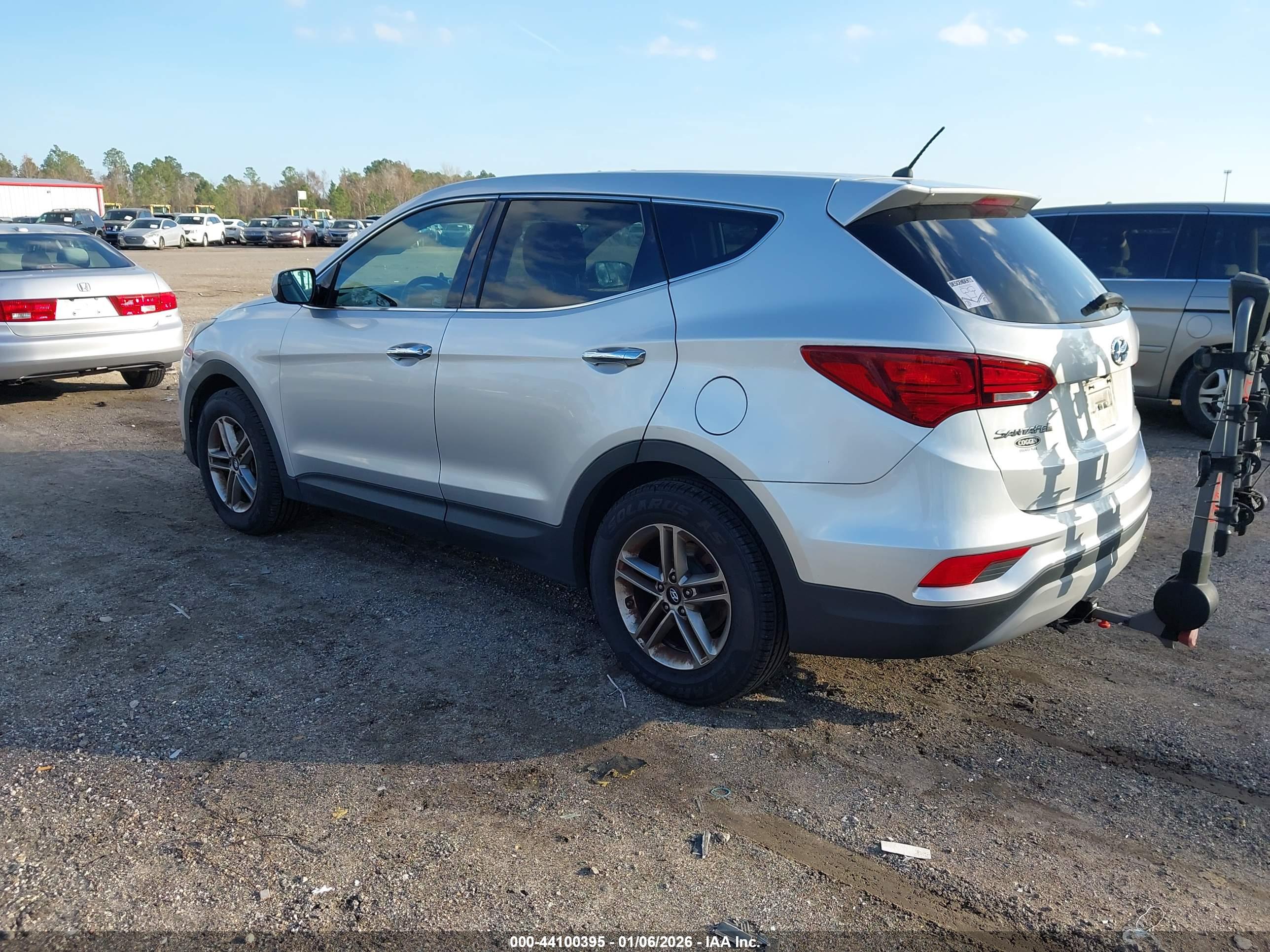 HYUNDAI SANTA image 3