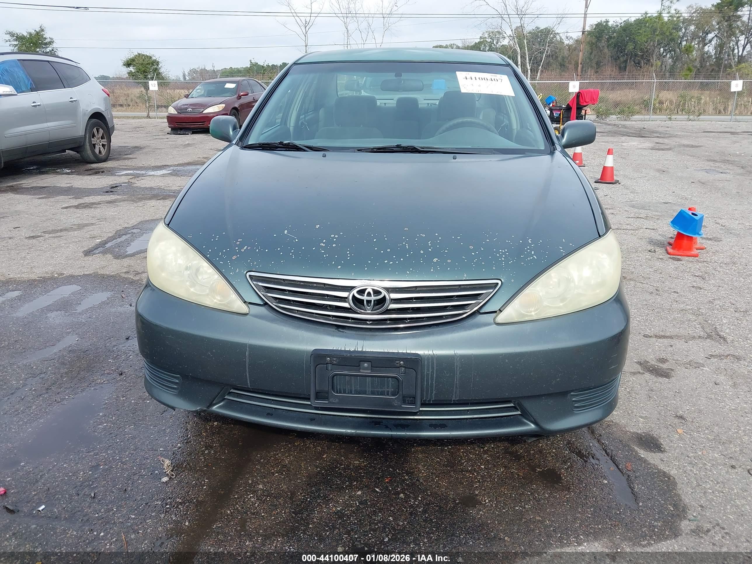 TOYOTA CAMRY image 6