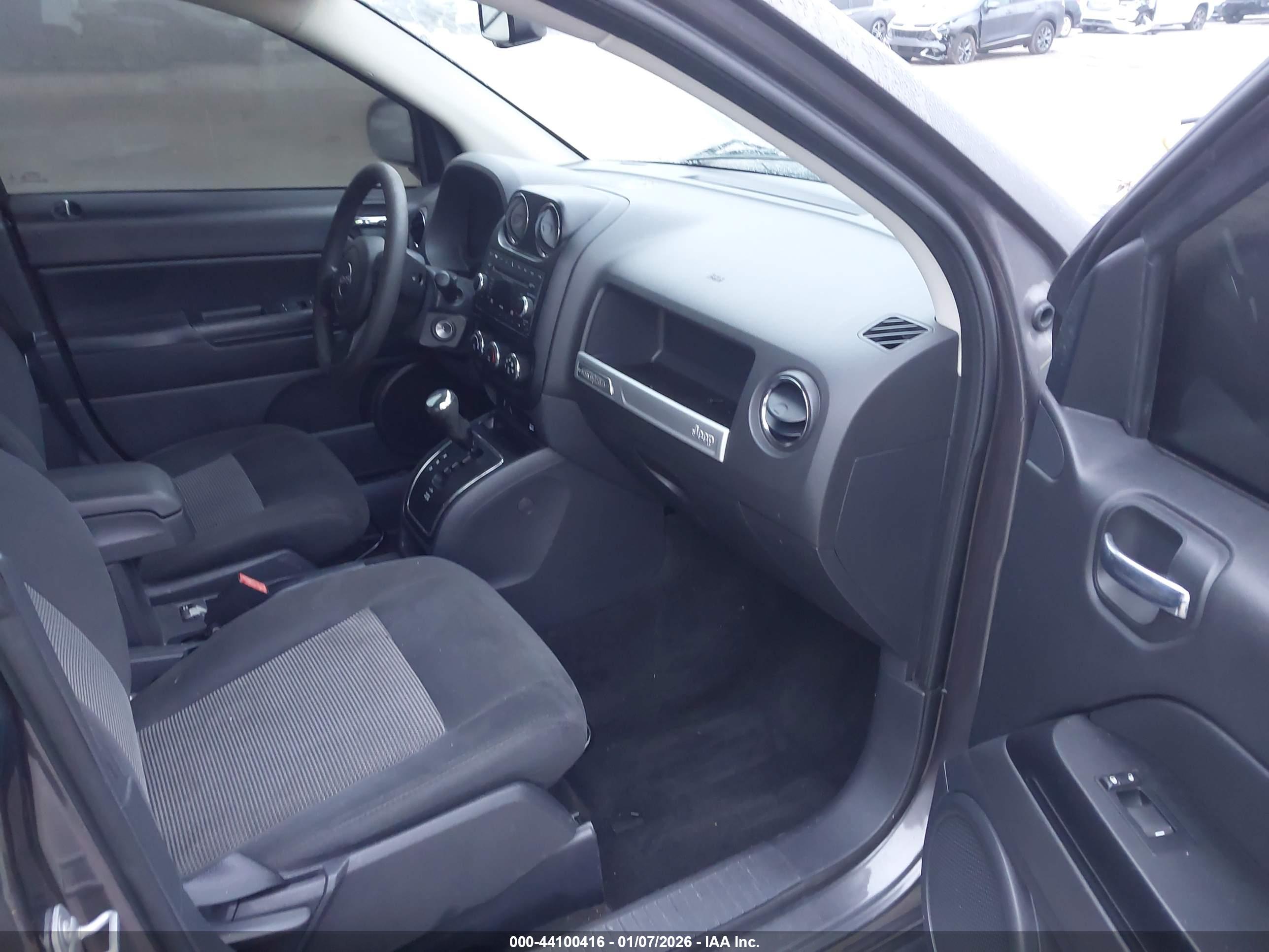 JEEP COMPASS image 5
