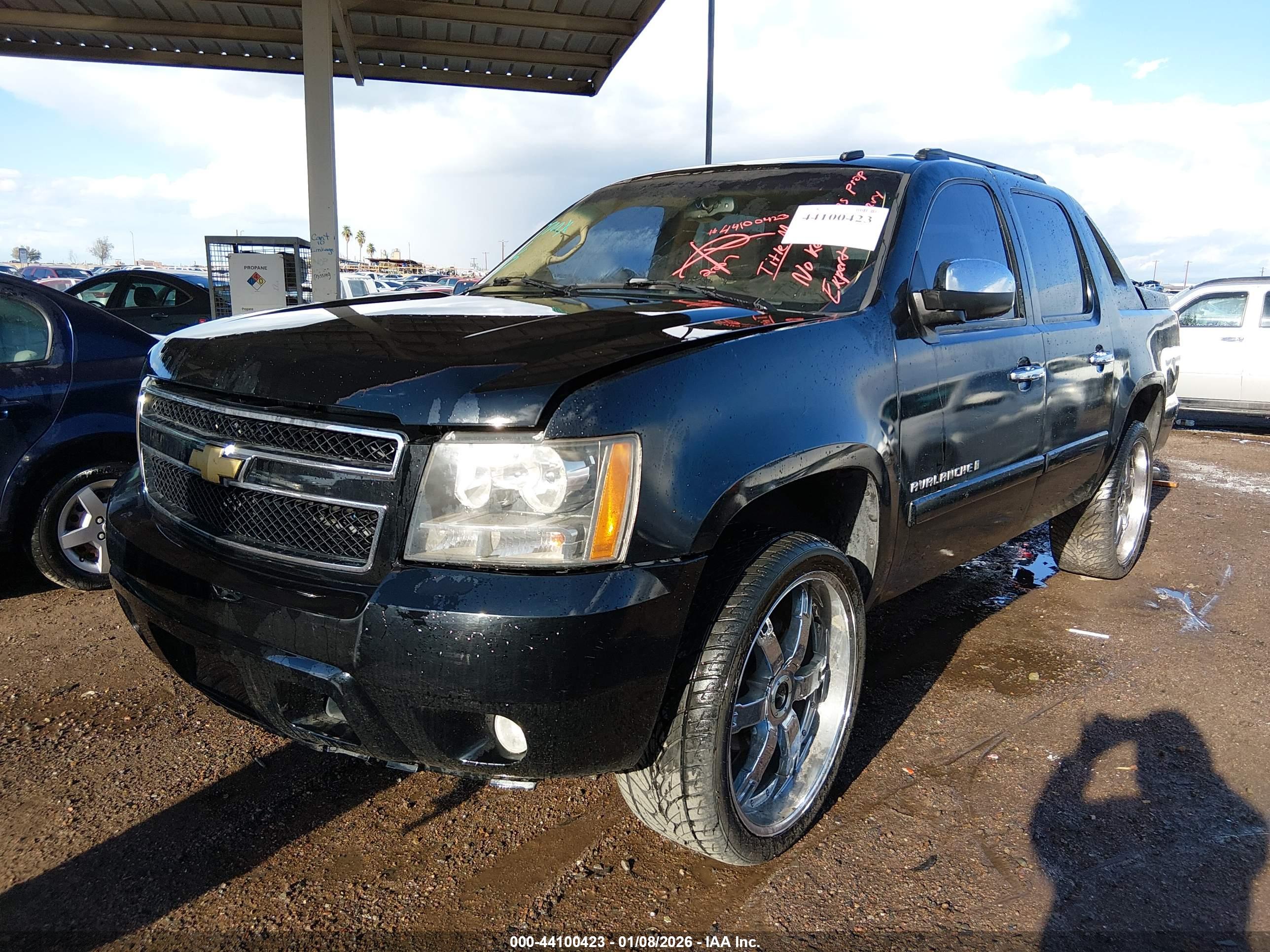 CHEVROLET AVALANCHE image 2