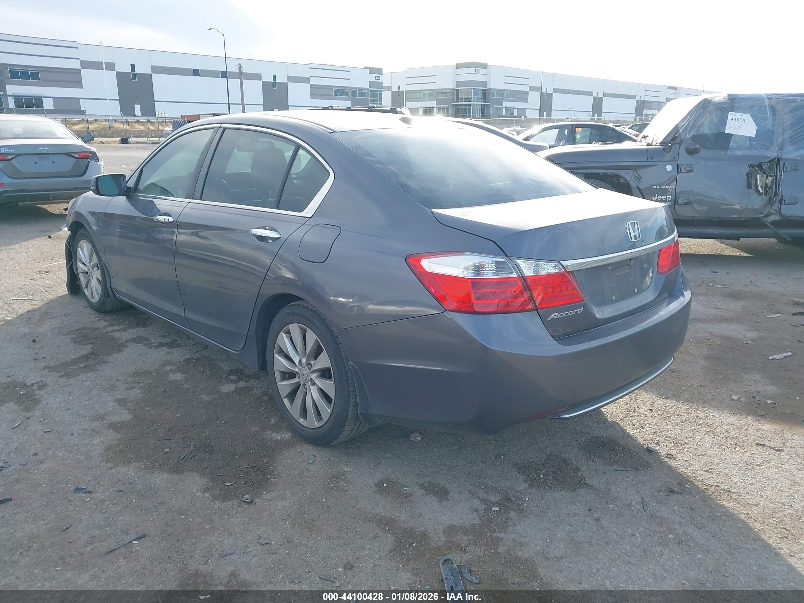 HONDA ACCORD image 3