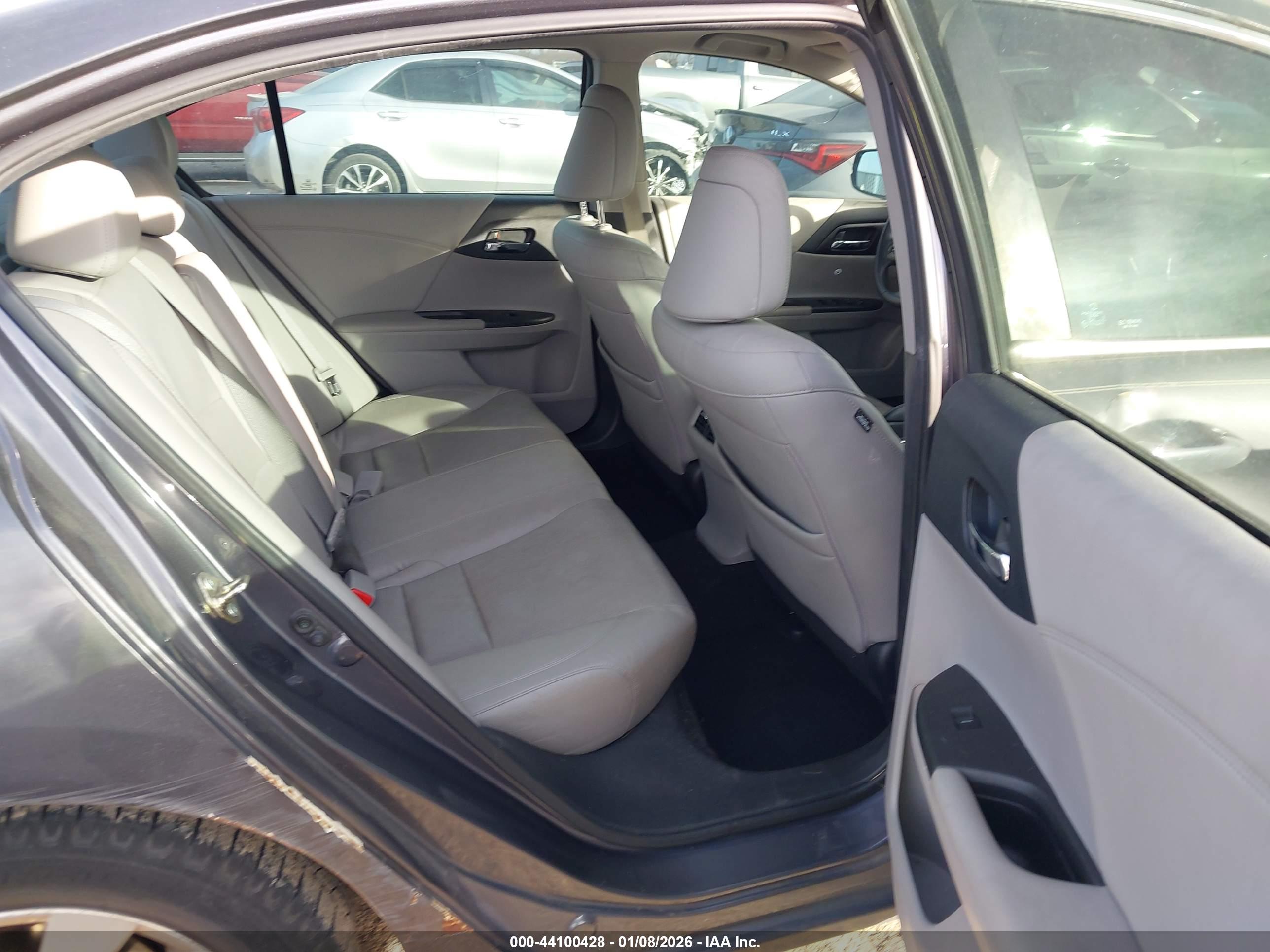 HONDA ACCORD image 8
