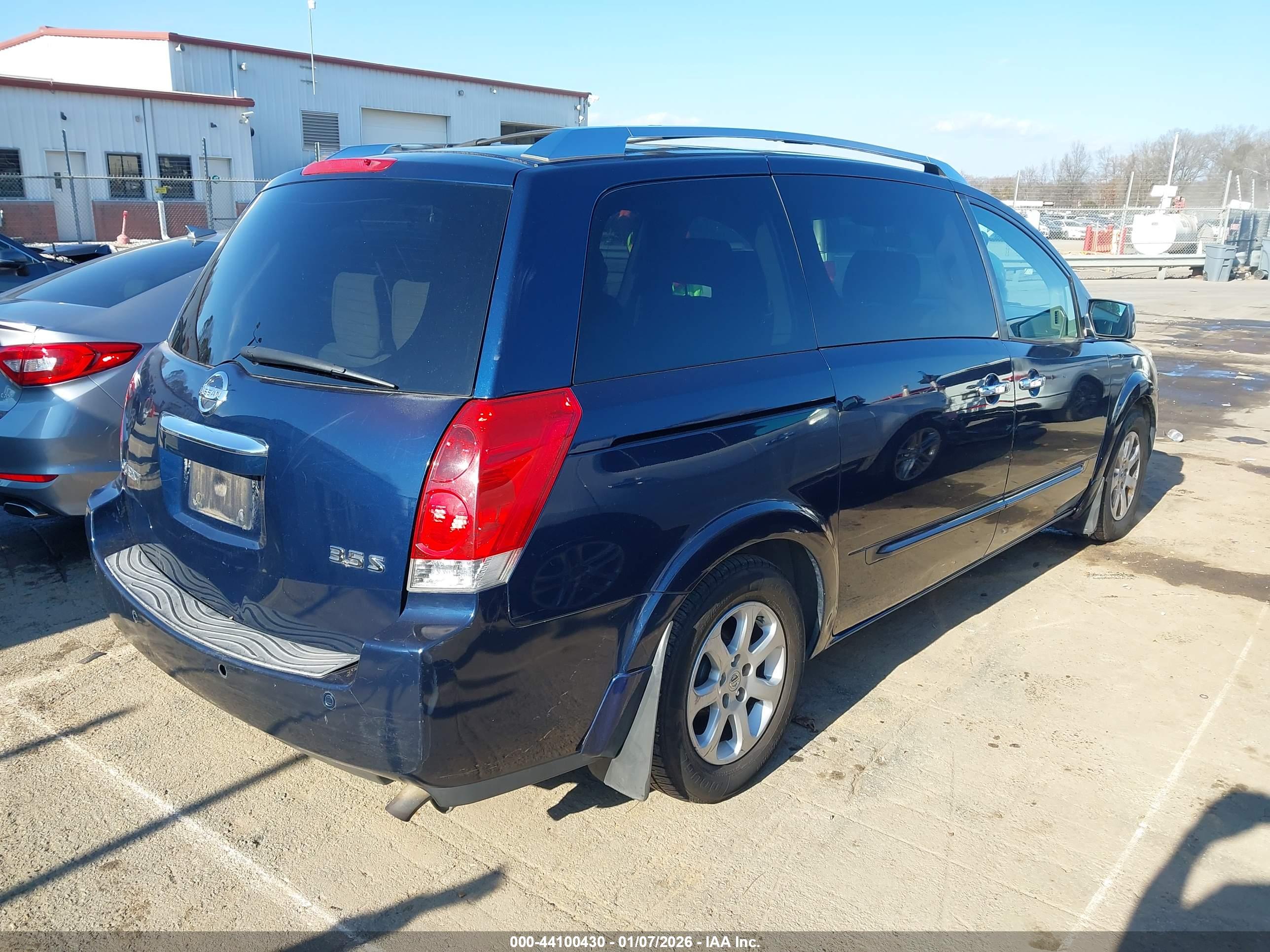 NISSAN QUEST image 4