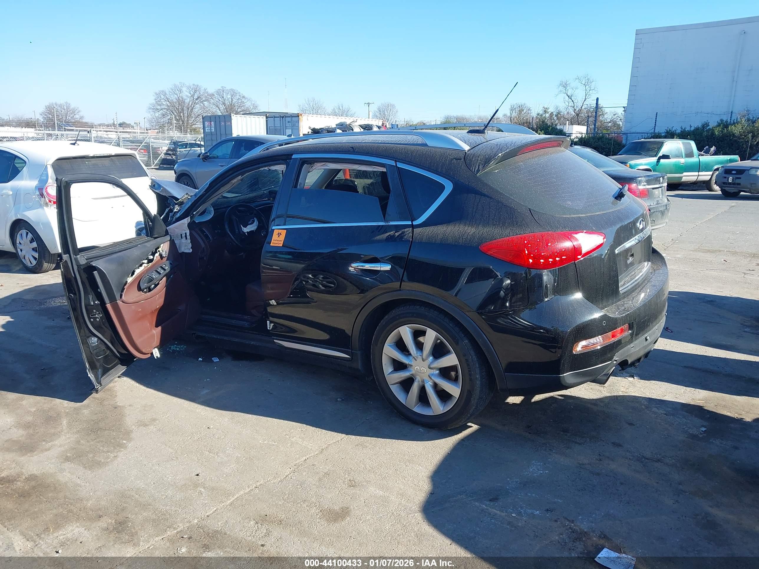 INFINITI QX50 image 3