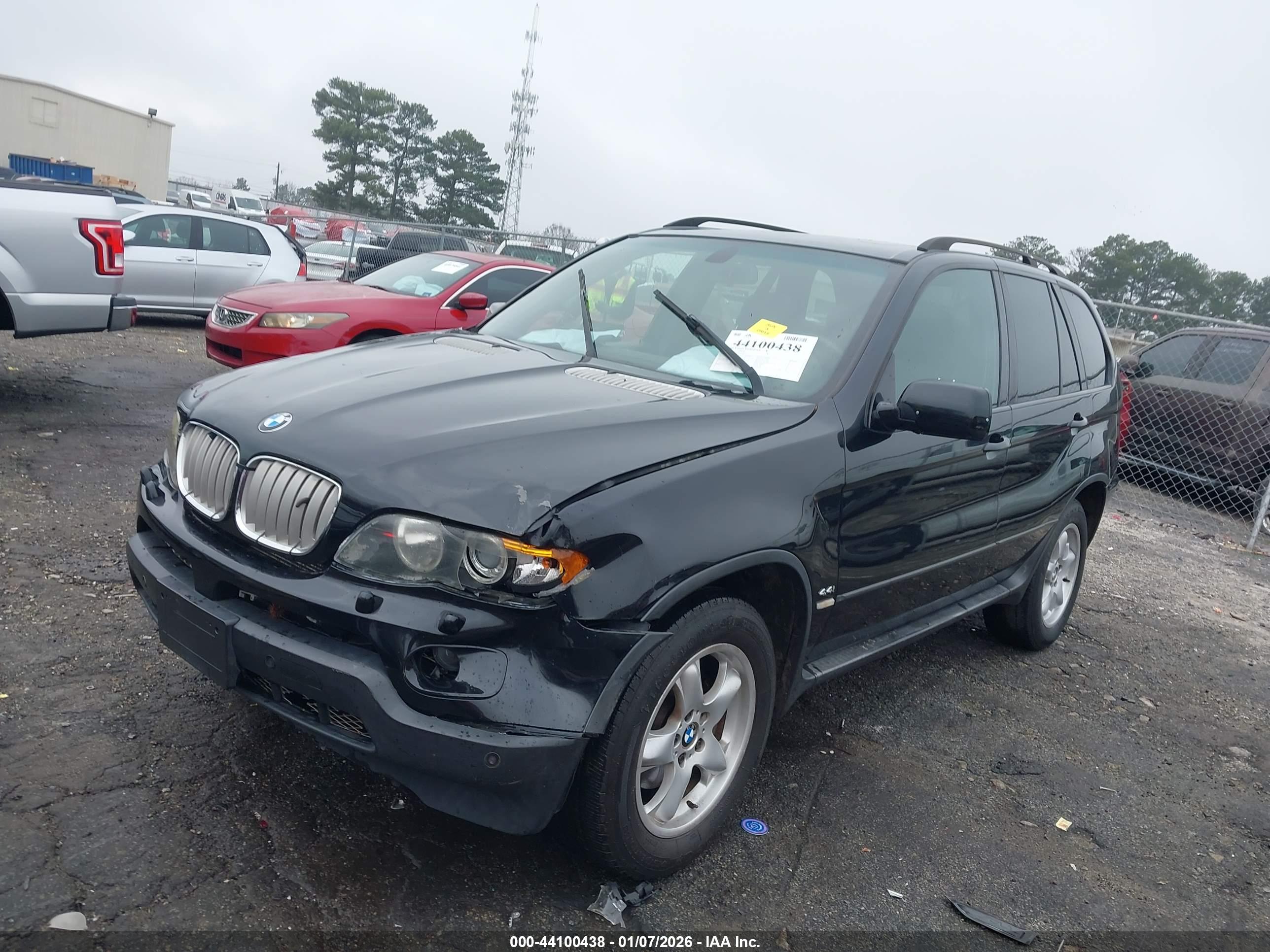 BMW X5 image 2