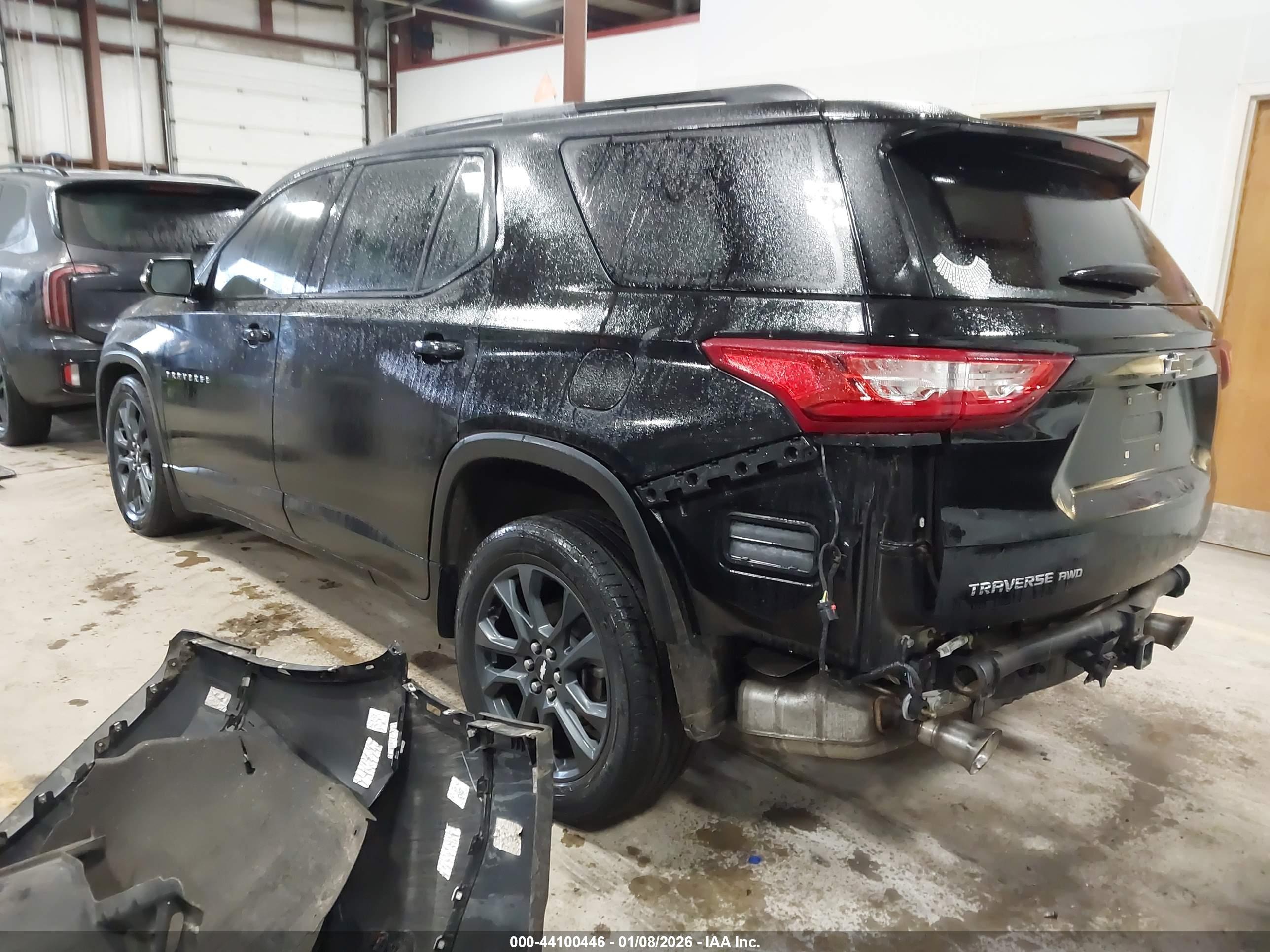 CHEVROLET TRAVERSE image 3