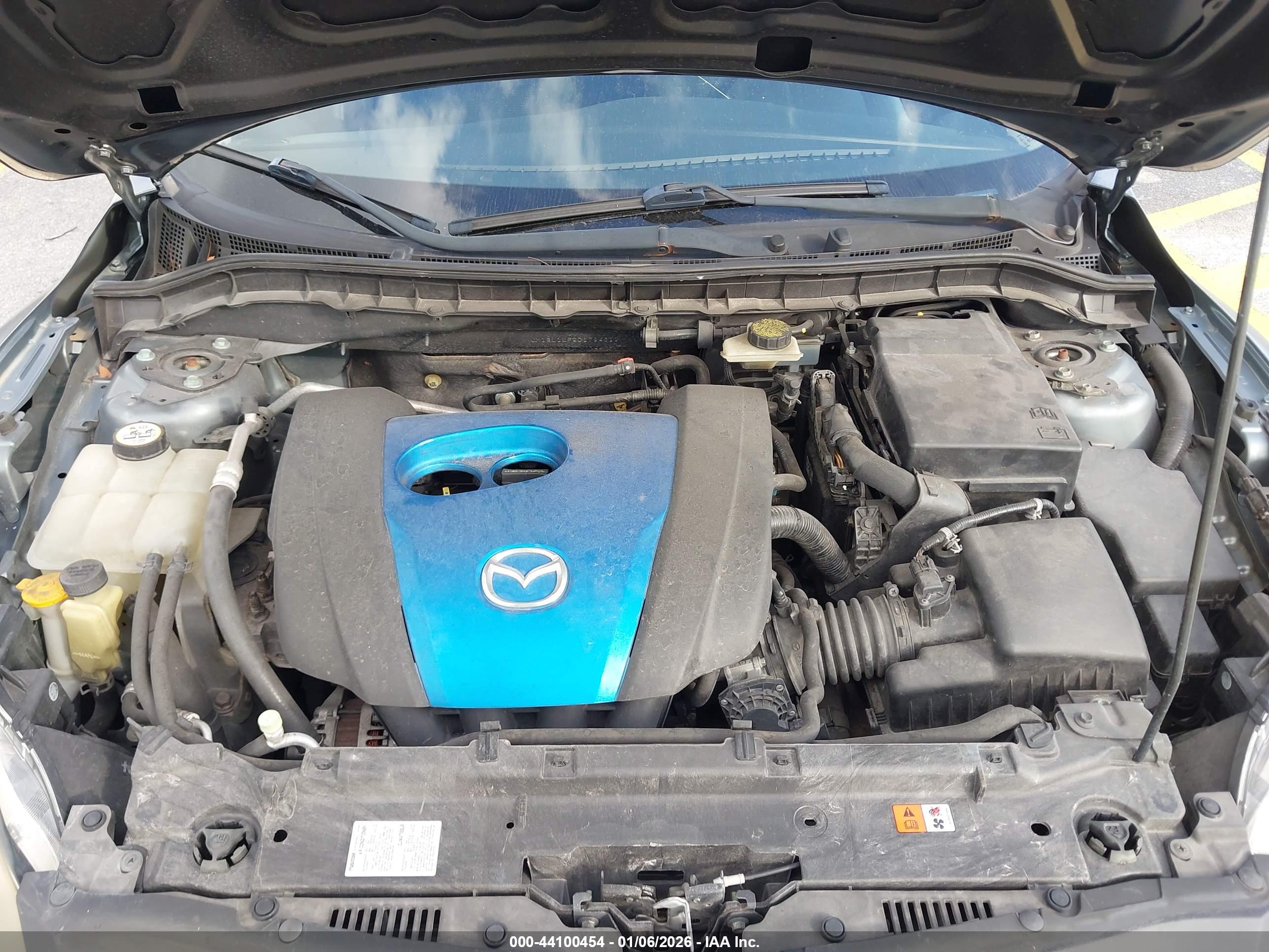 MAZDA MAZDA3 image 10