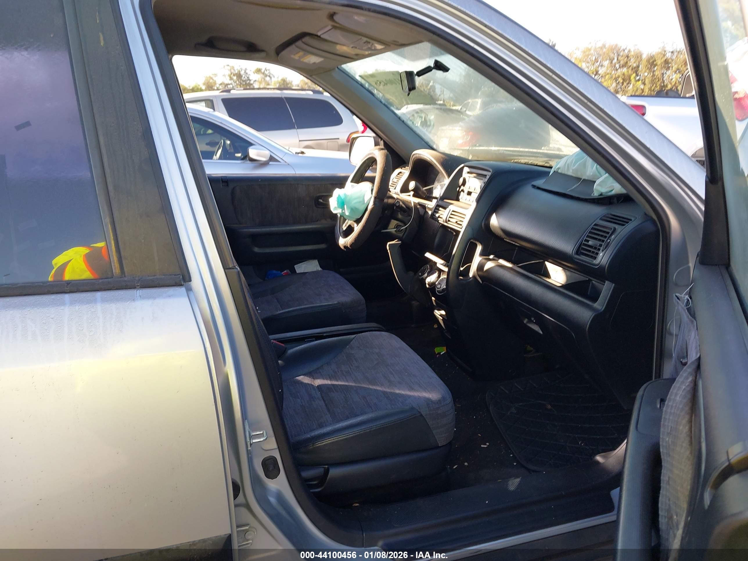 HONDA CR-V image 5