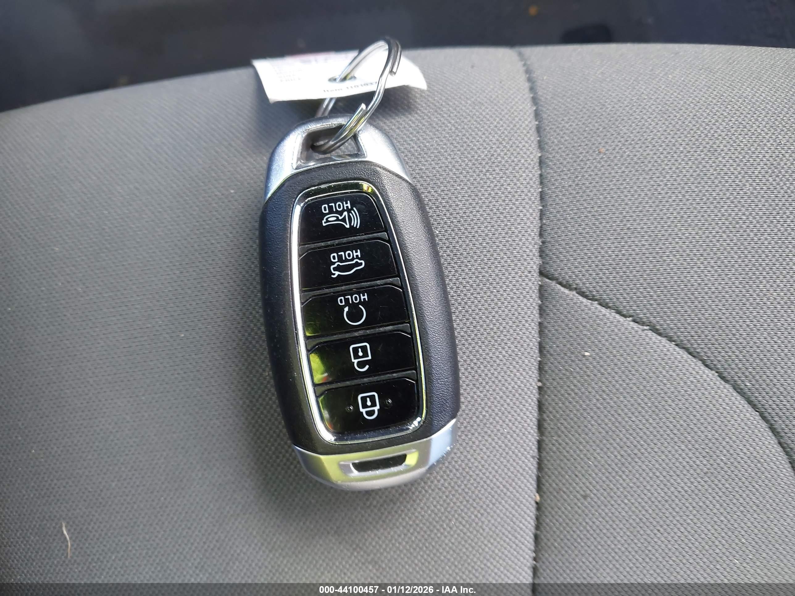 HYUNDAI ELANTRA image 11