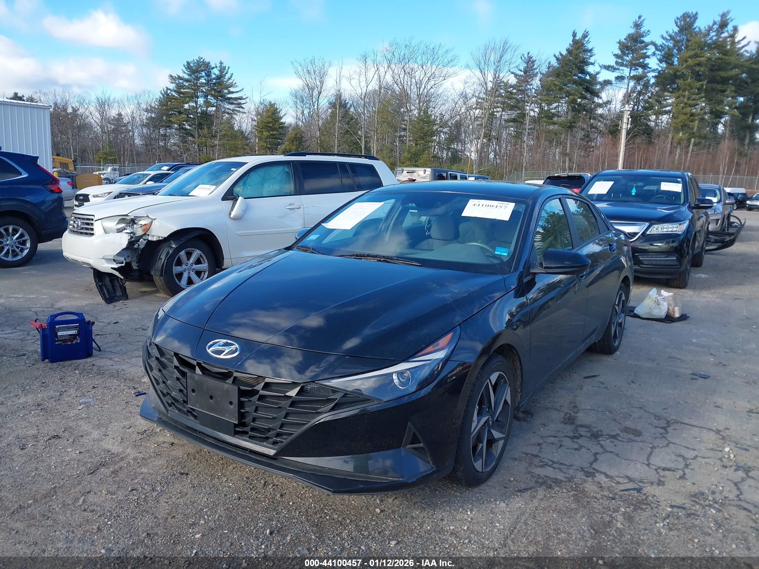 HYUNDAI ELANTRA image 2