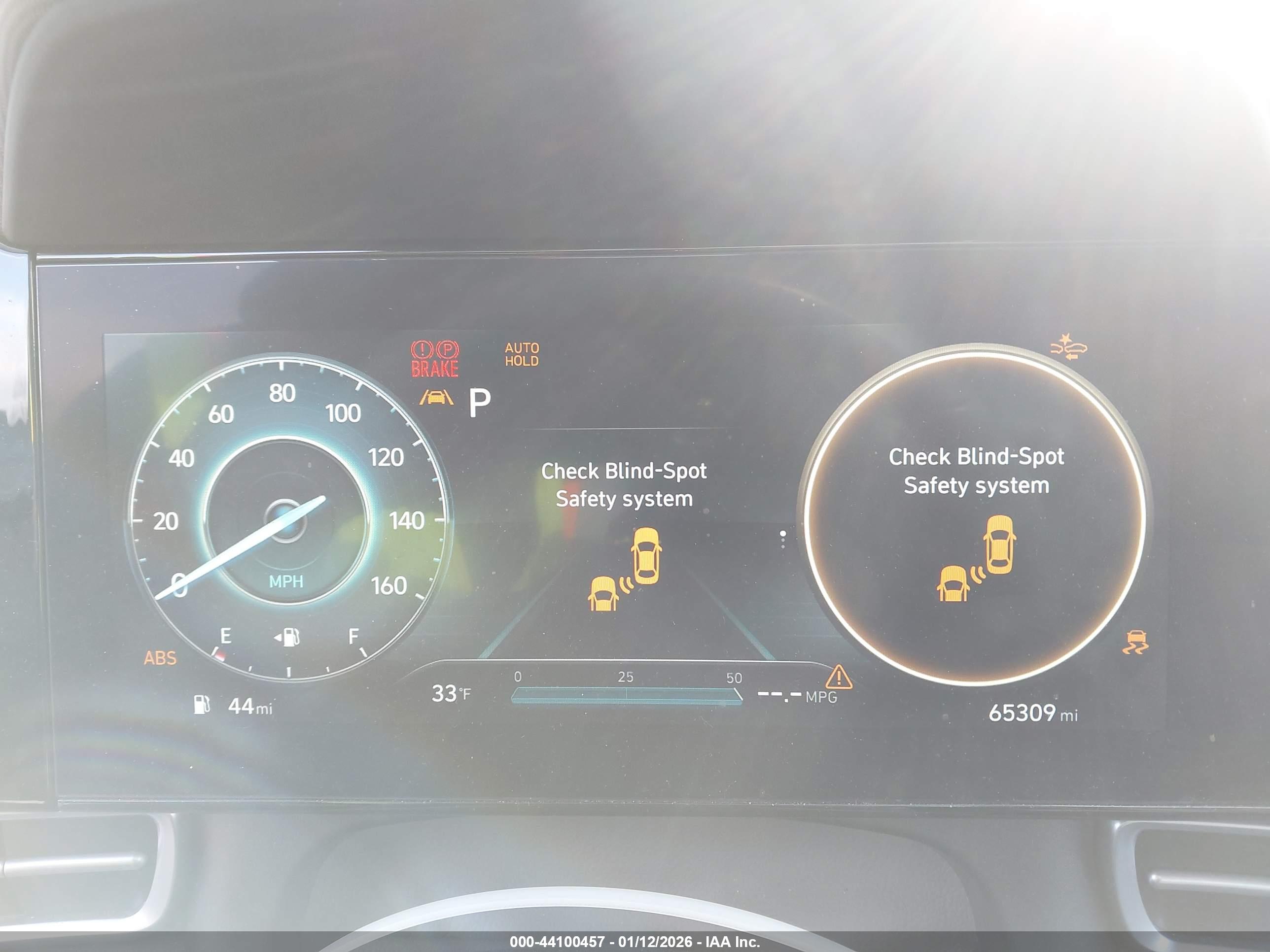 HYUNDAI ELANTRA image 7