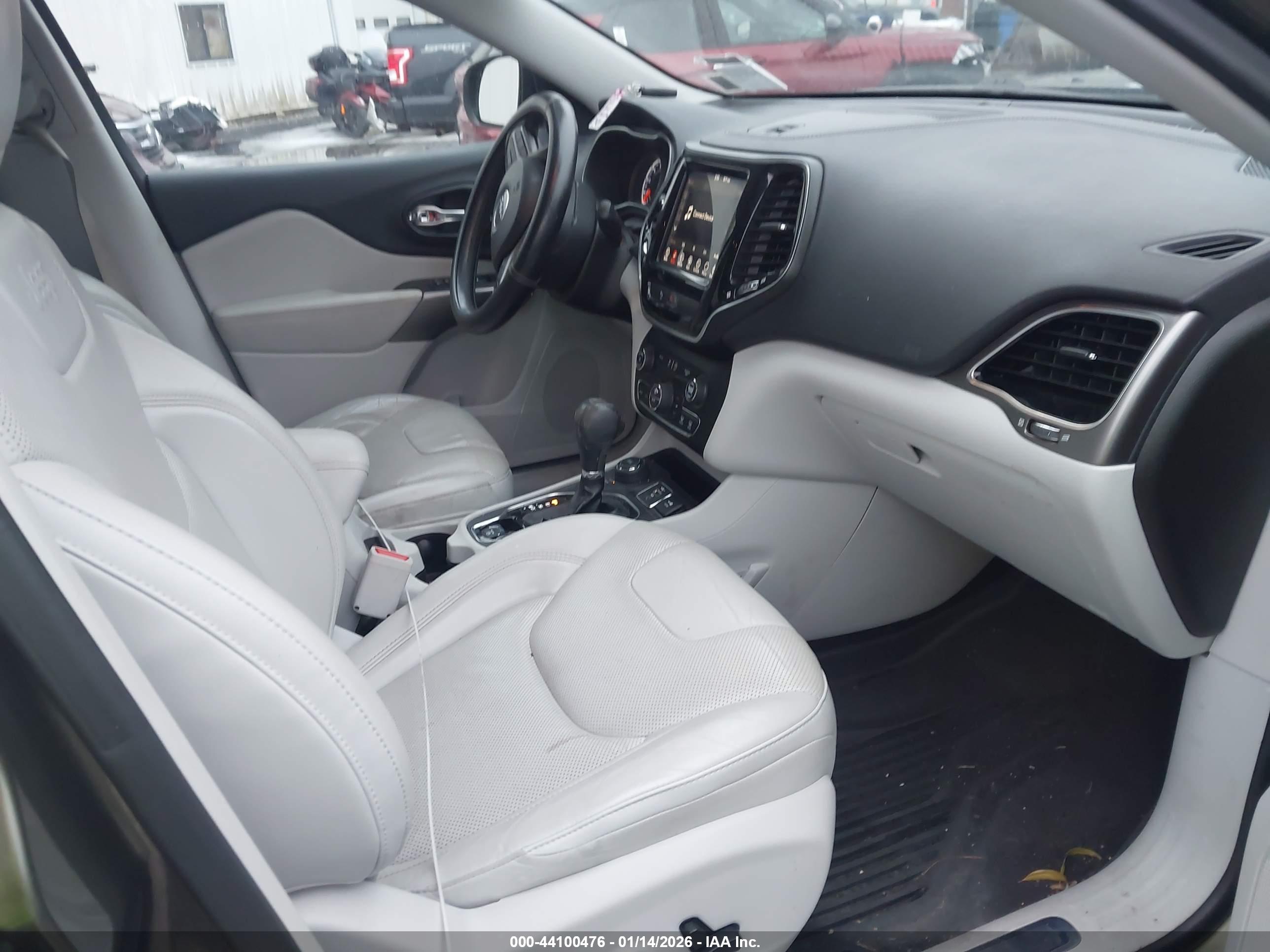 JEEP CHEROKEE image 5