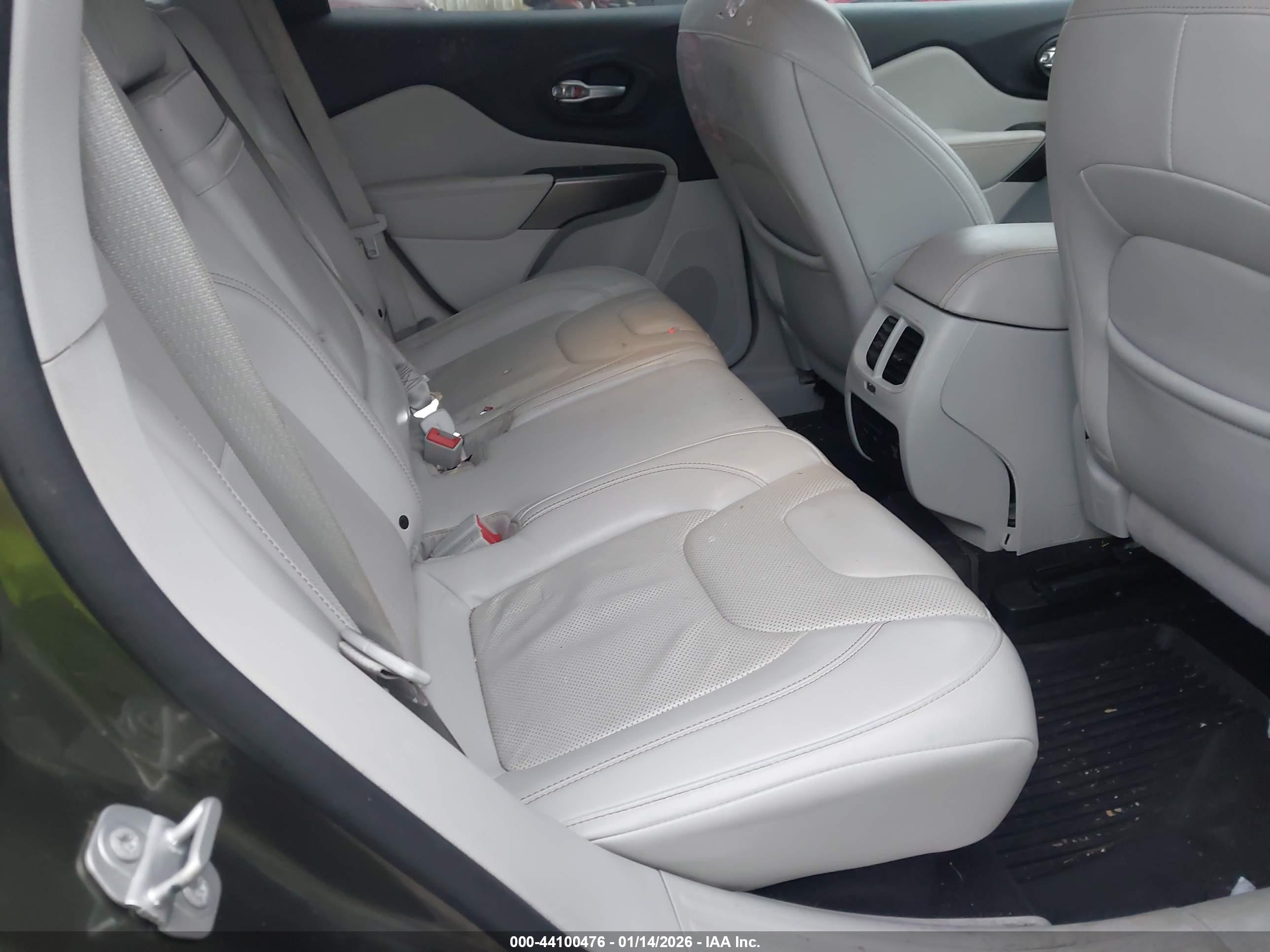 JEEP CHEROKEE image 8