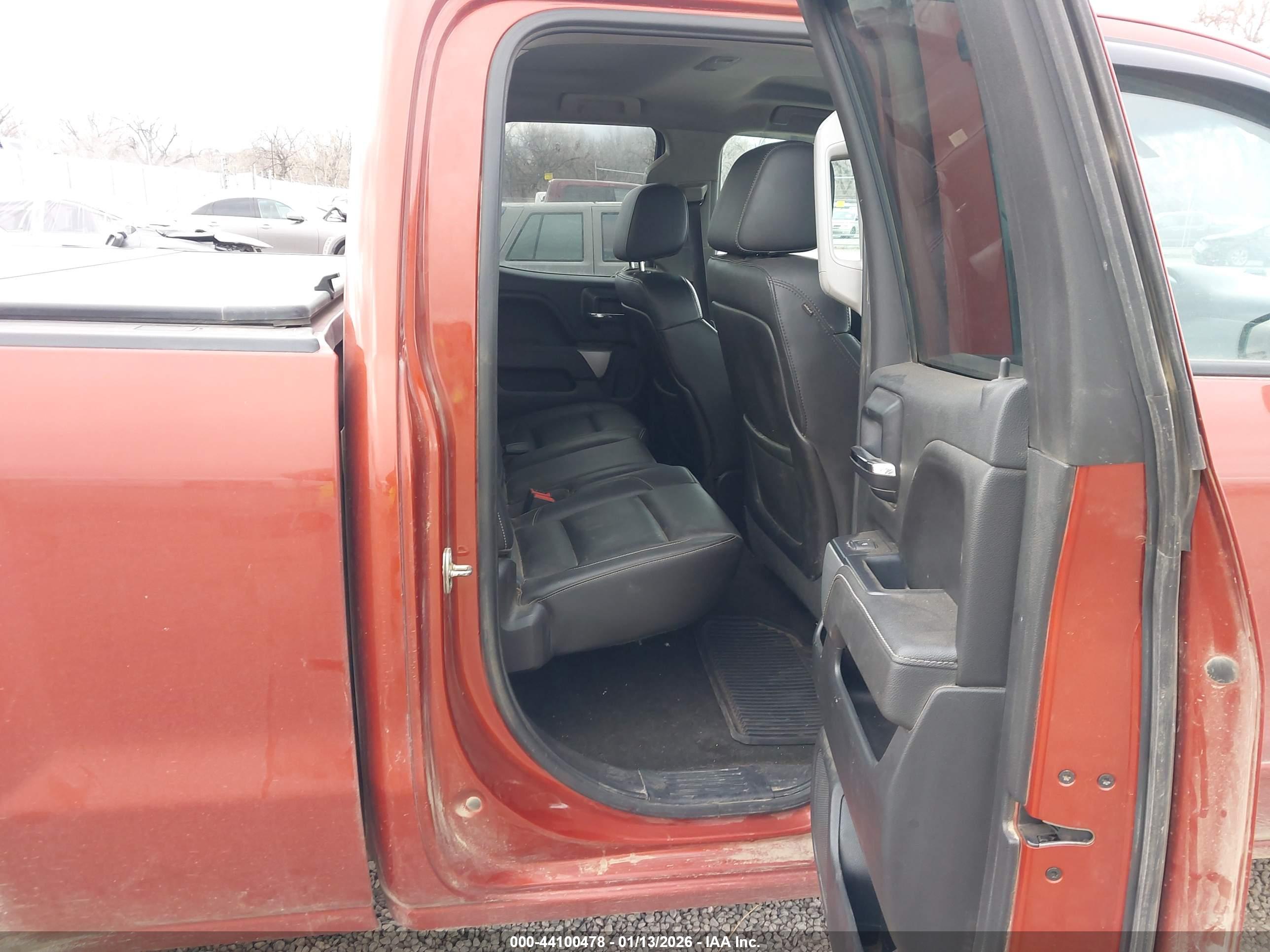CHEVROLET SILVERADO image 8