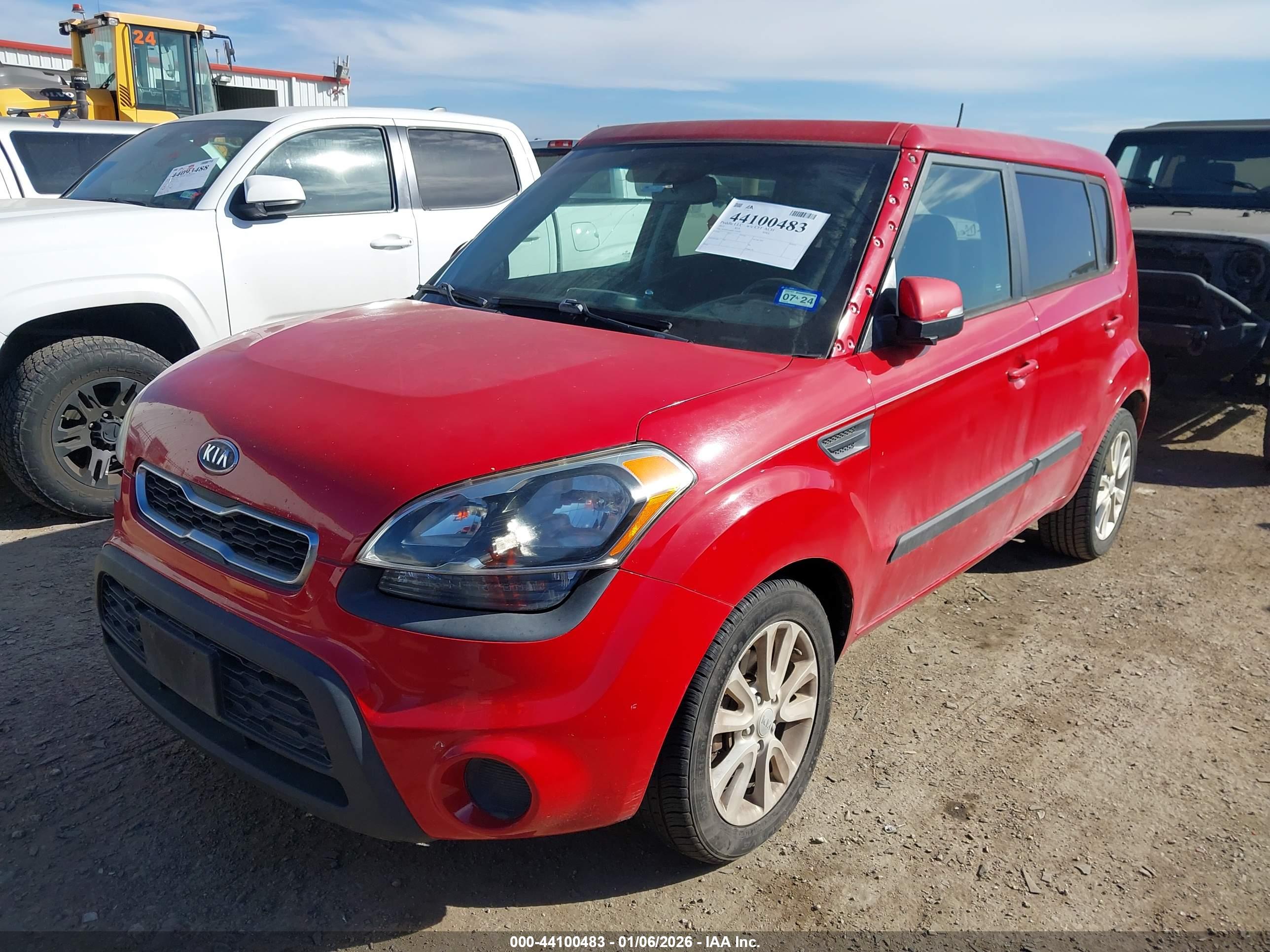 KIA SOUL image 2