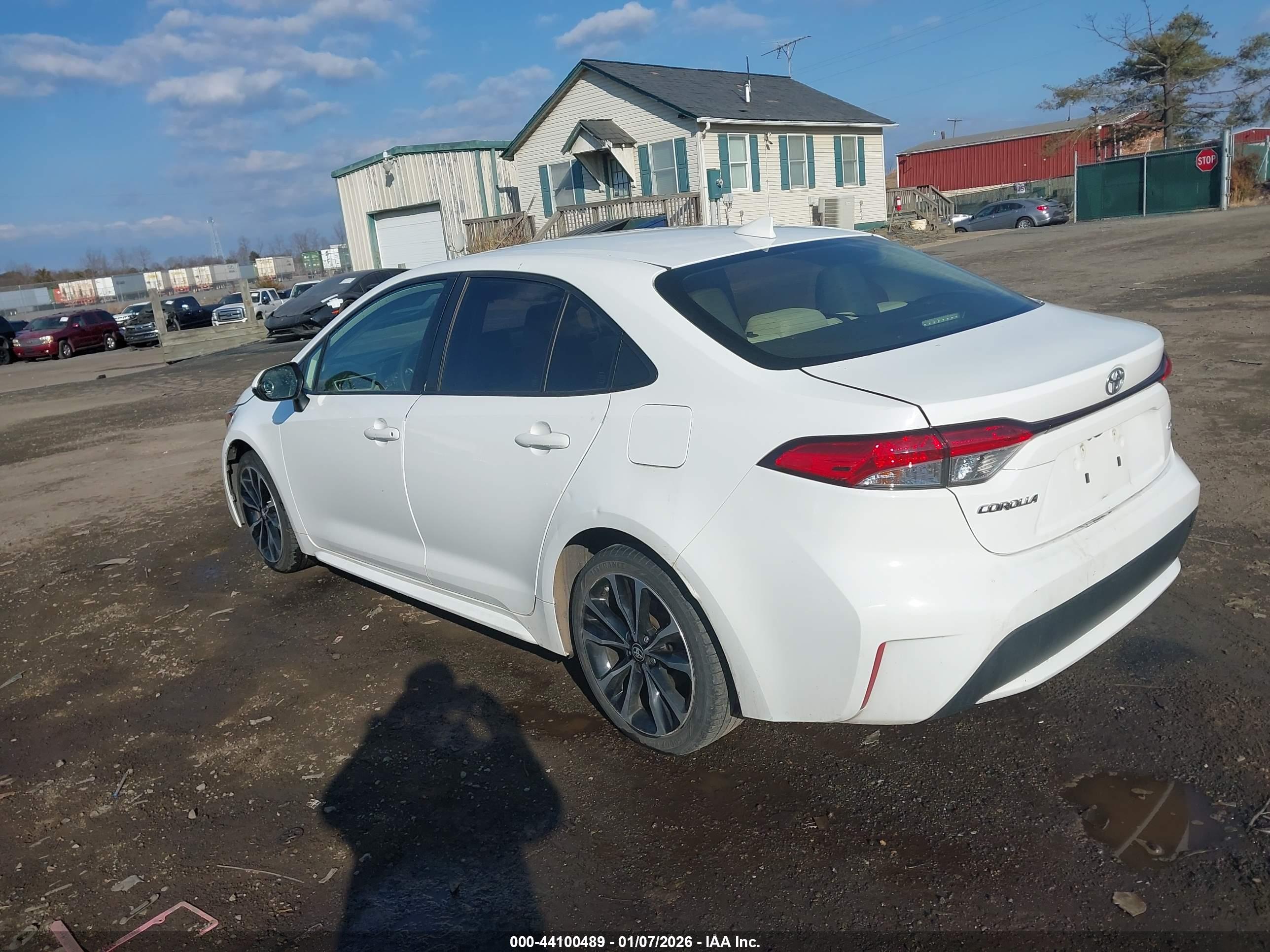 TOYOTA COROLLA image 3