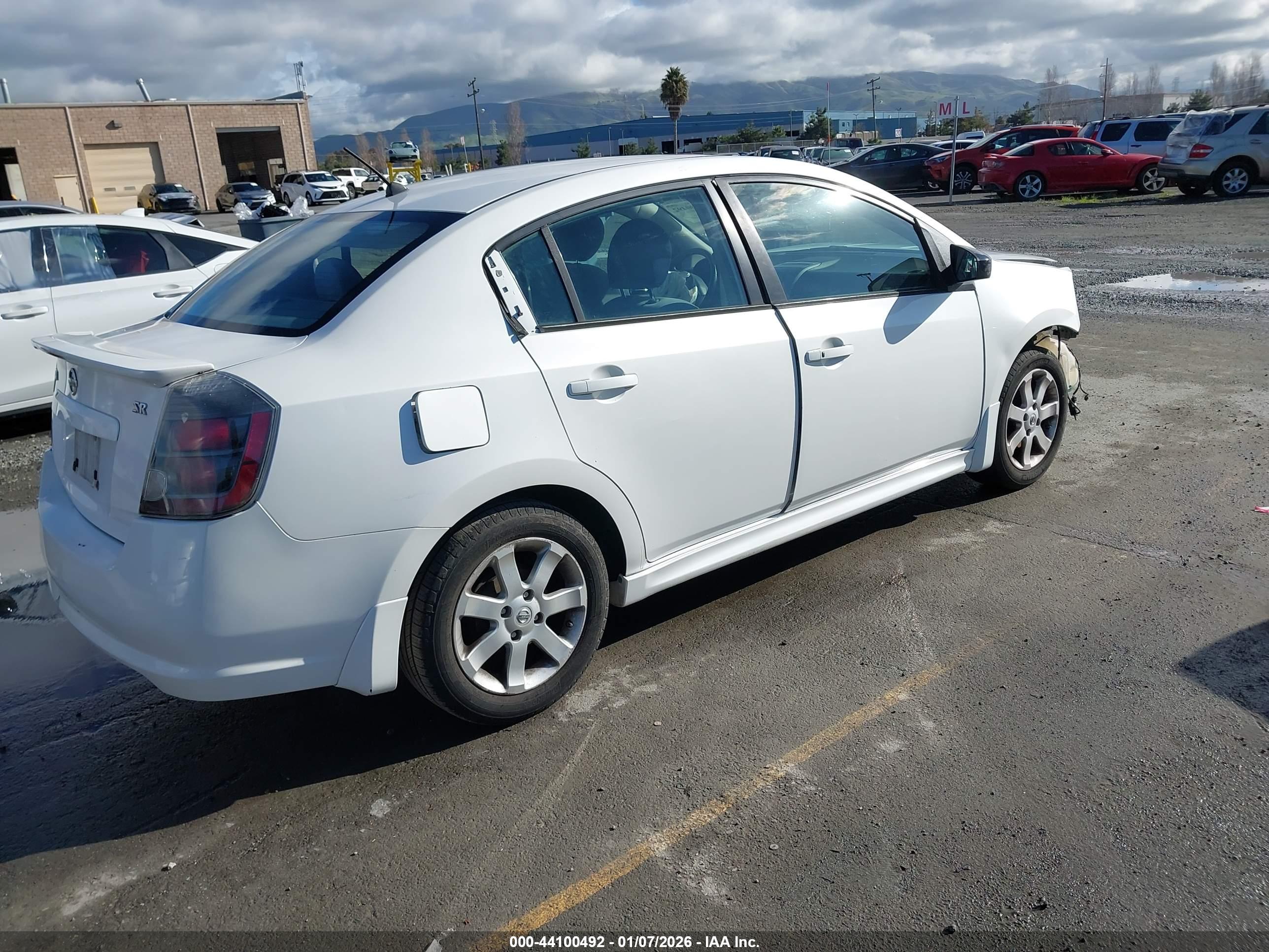 NISSAN SENTRA image 4