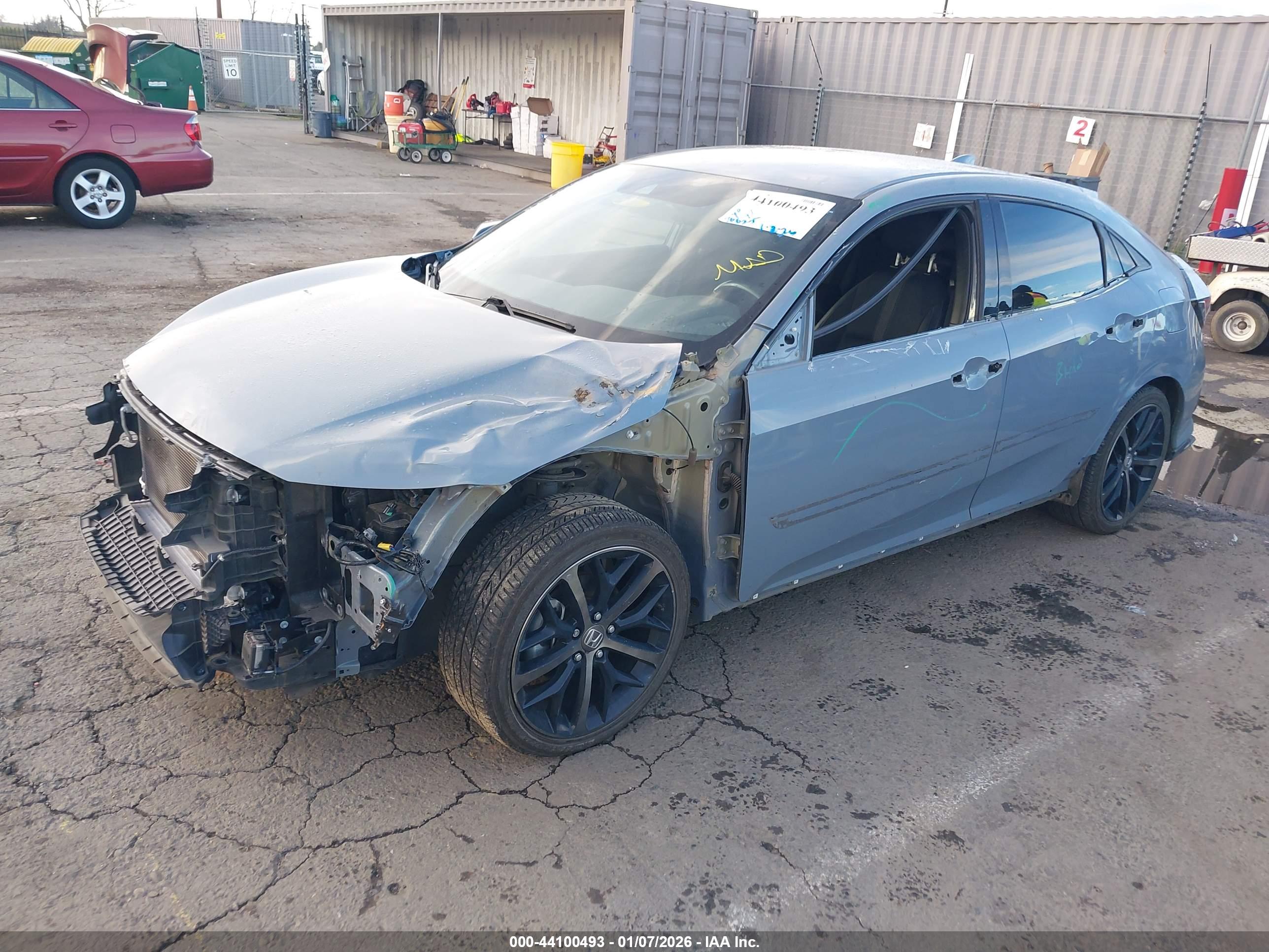HONDA CIVIC image 2