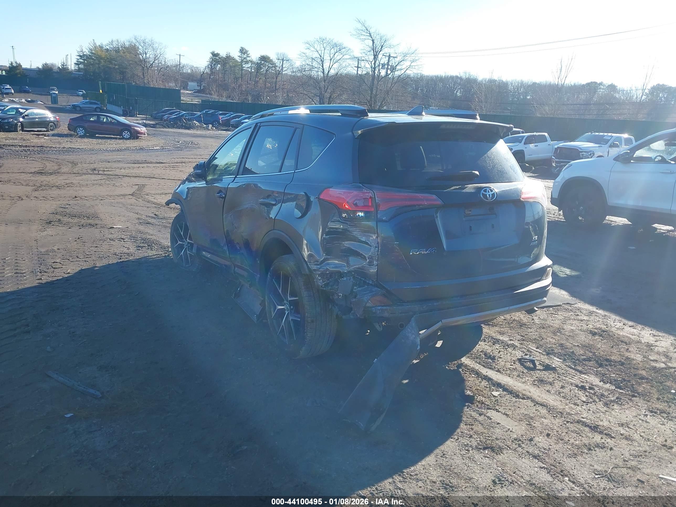 TOYOTA RAV4 image 3