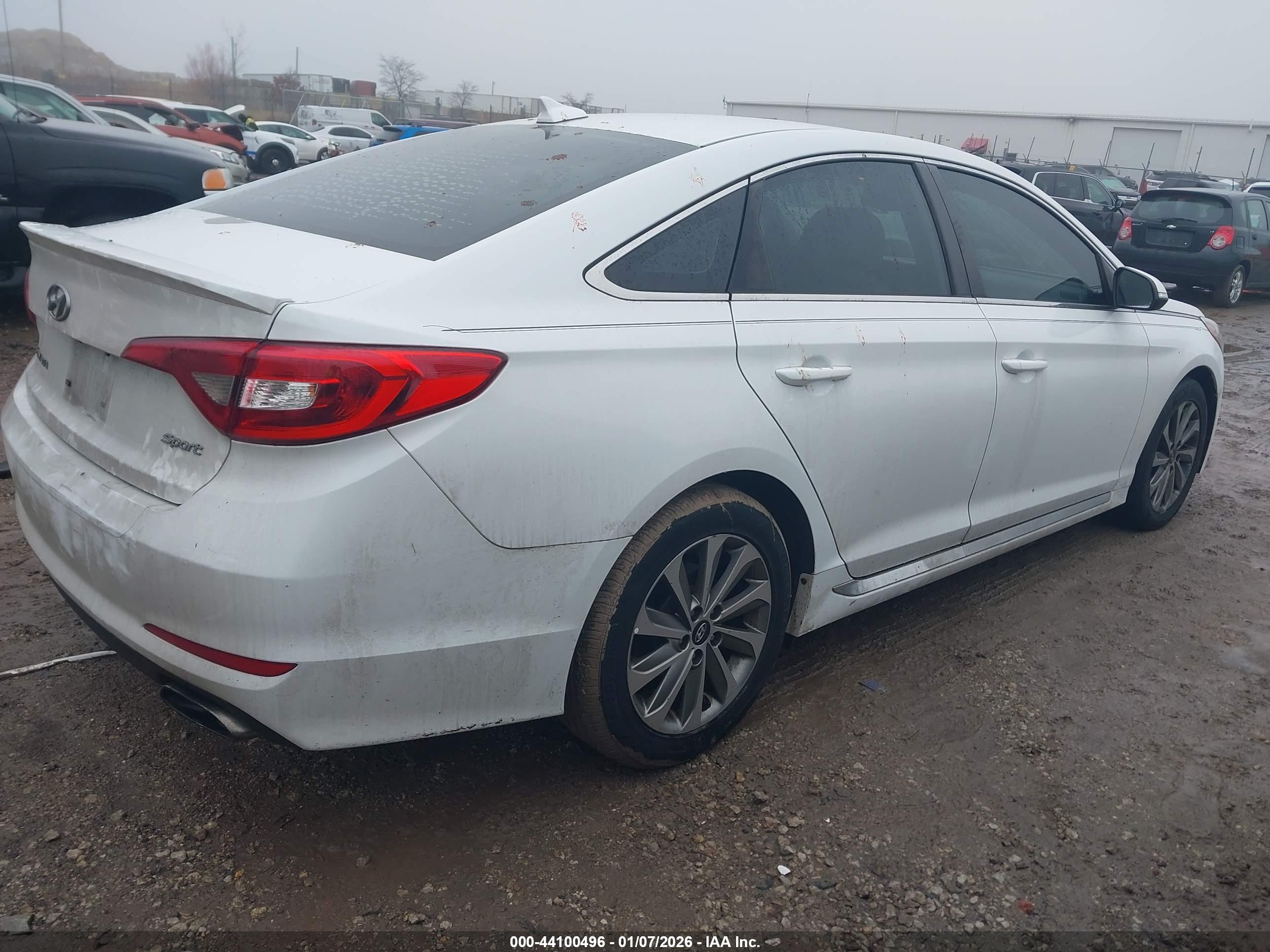 HYUNDAI SONATA image 4