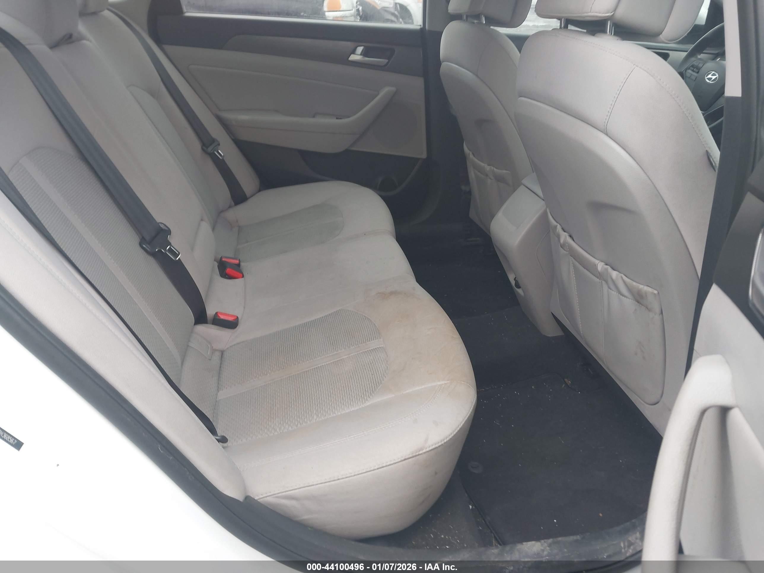 HYUNDAI SONATA image 8