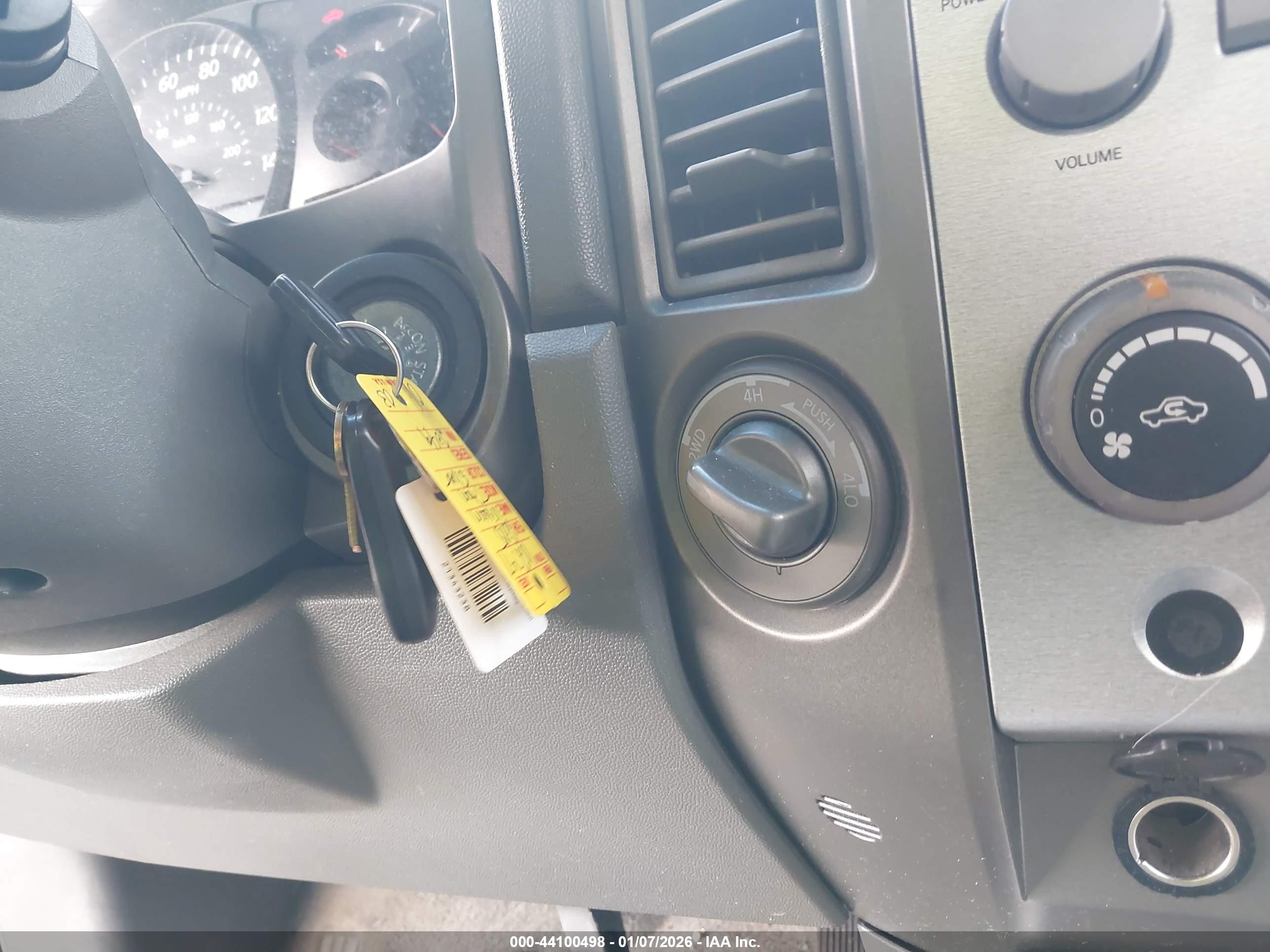 NISSAN TITAN image 11