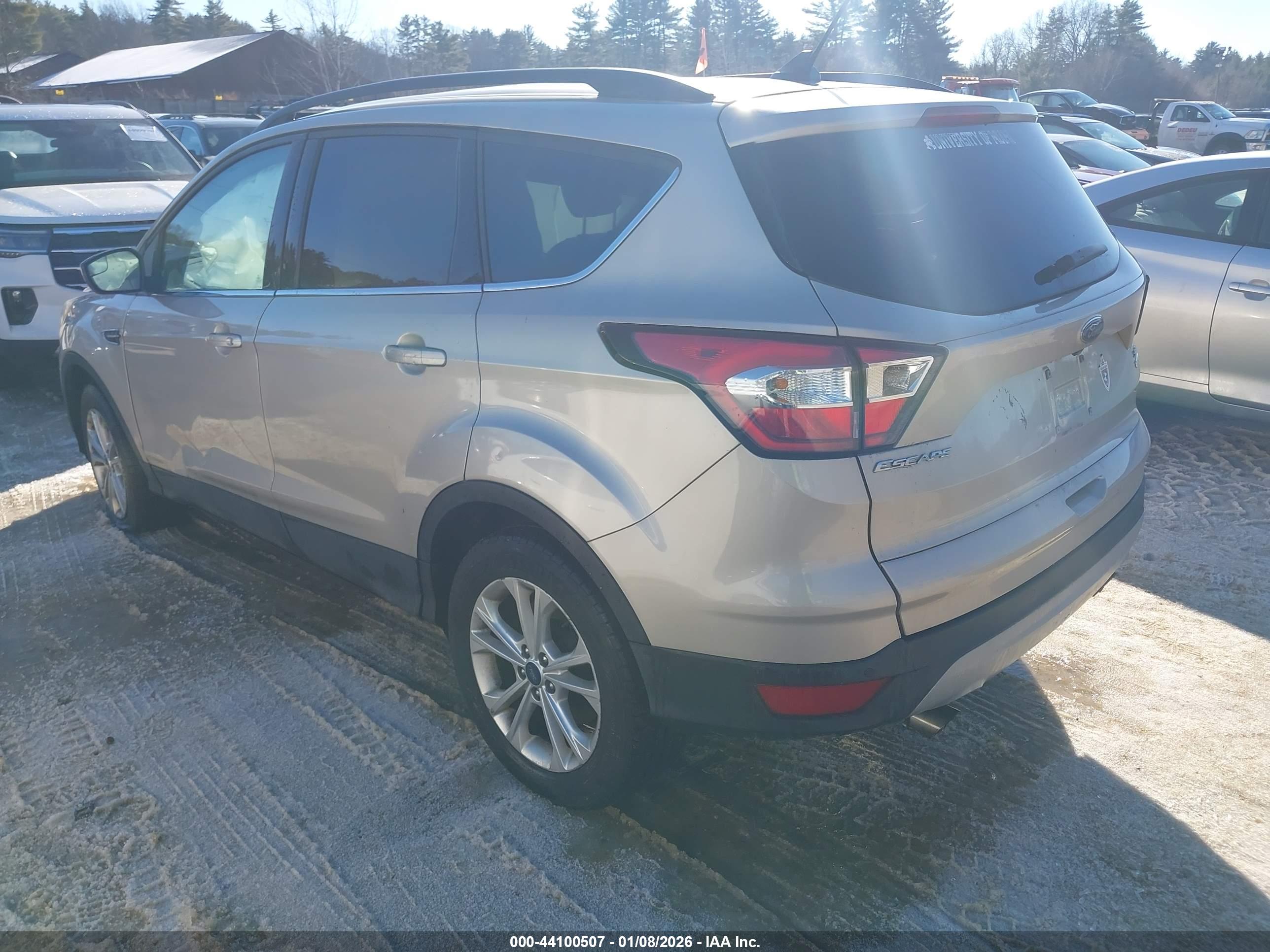 FORD ESCAPE image 3