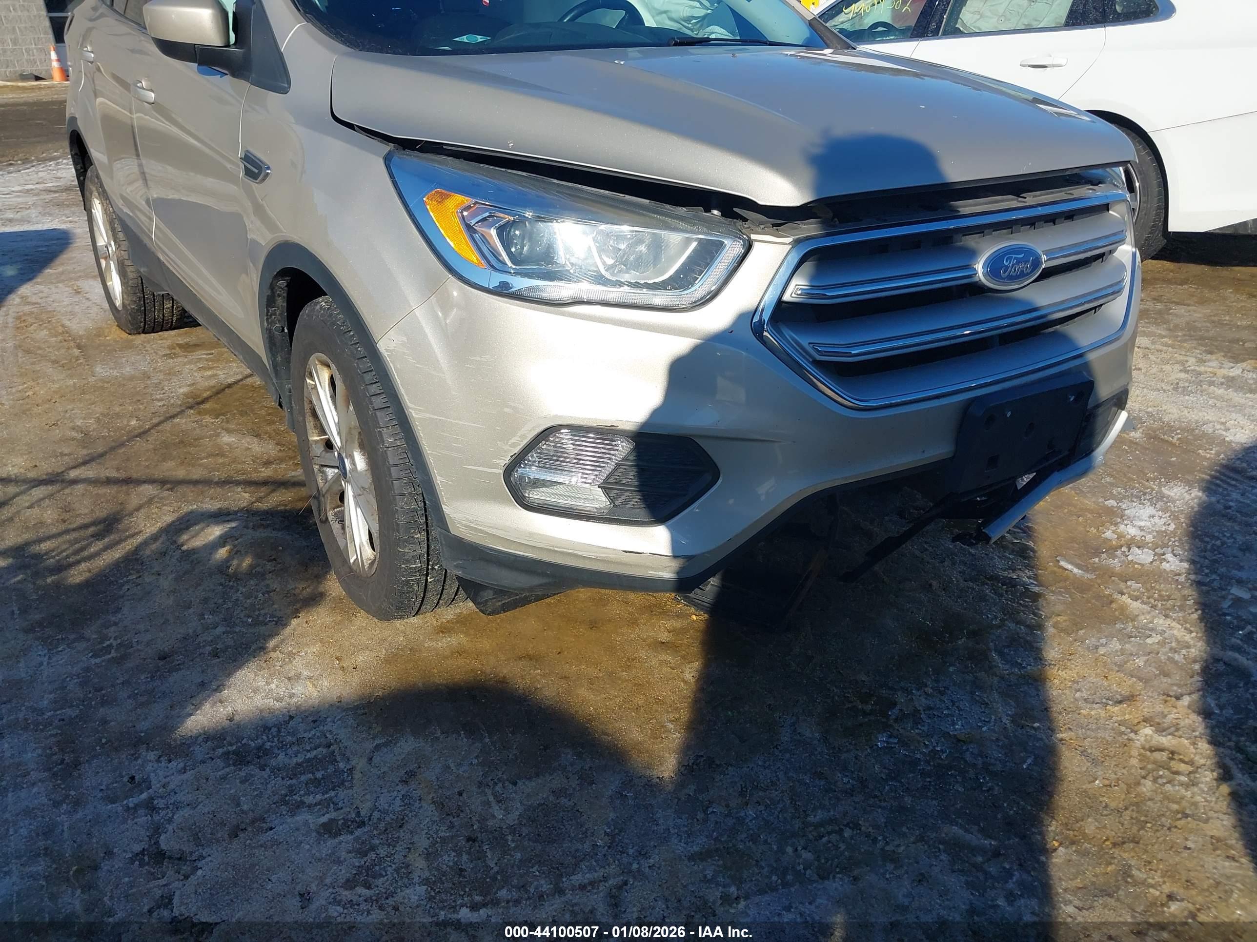 FORD ESCAPE image 6