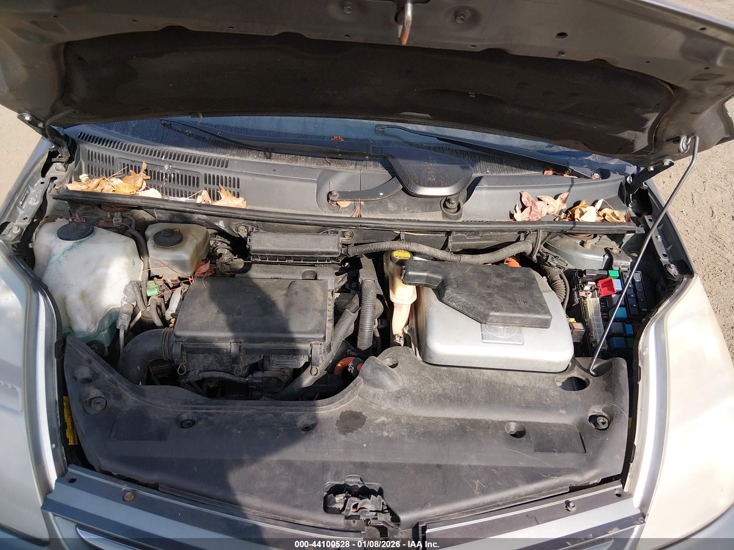 TOYOTA PRIUS image 10
