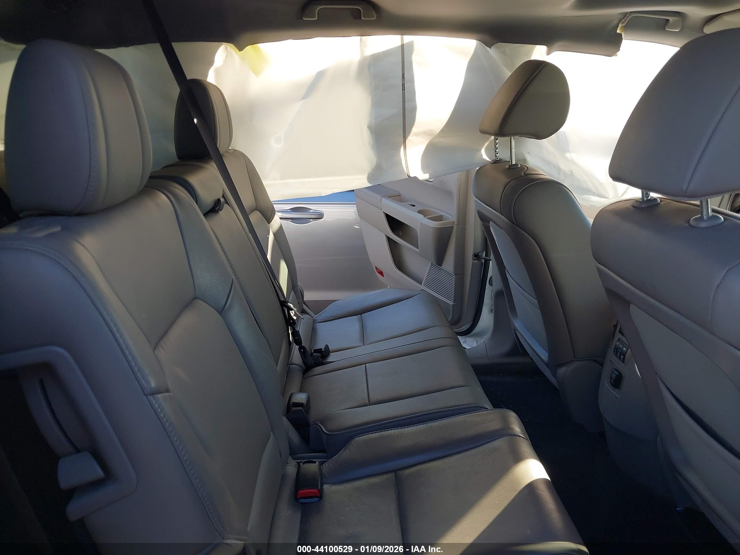 HONDA PILOT image 8