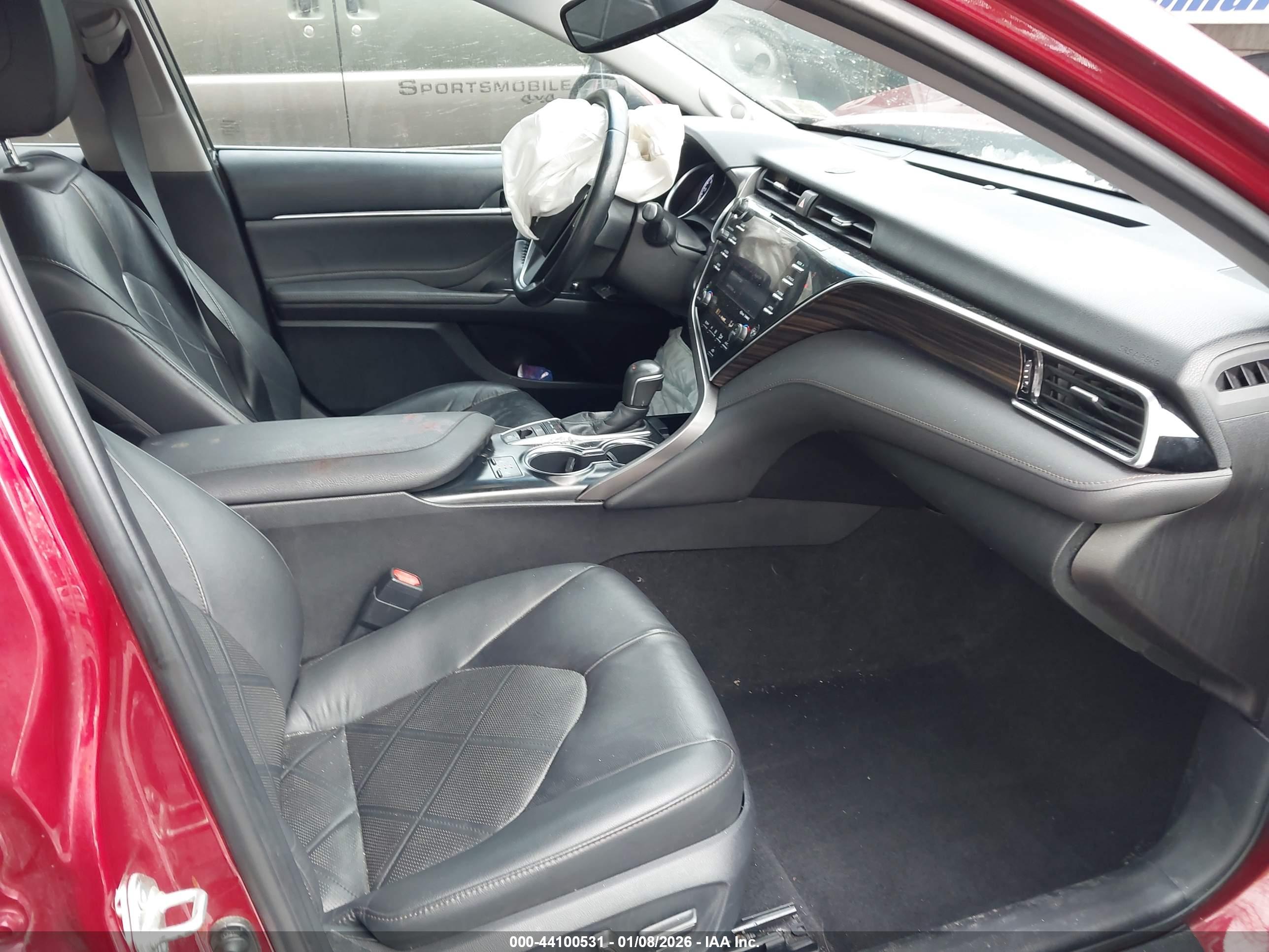 TOYOTA CAMRY image 5
