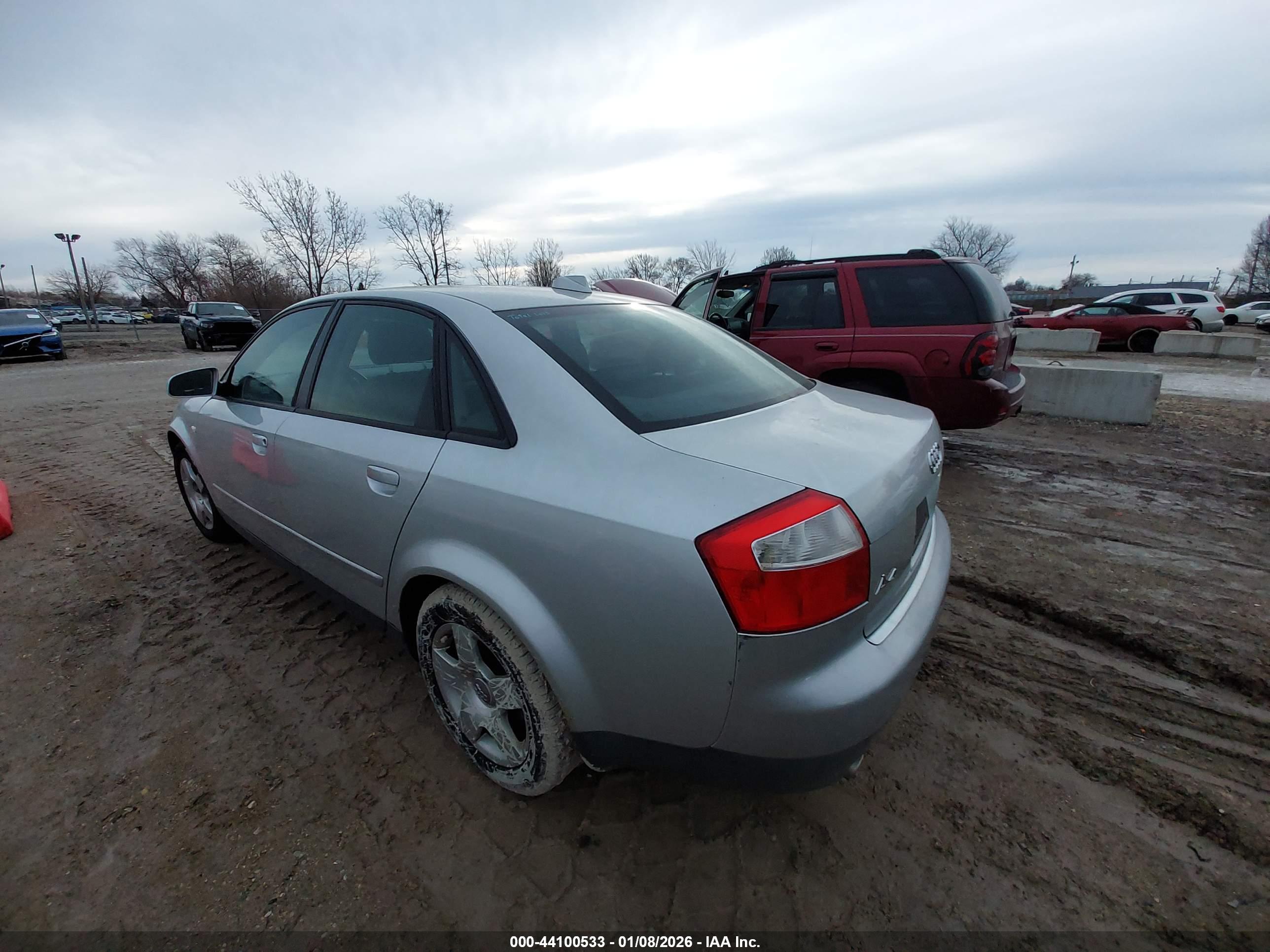 AUDI A4 image 3
