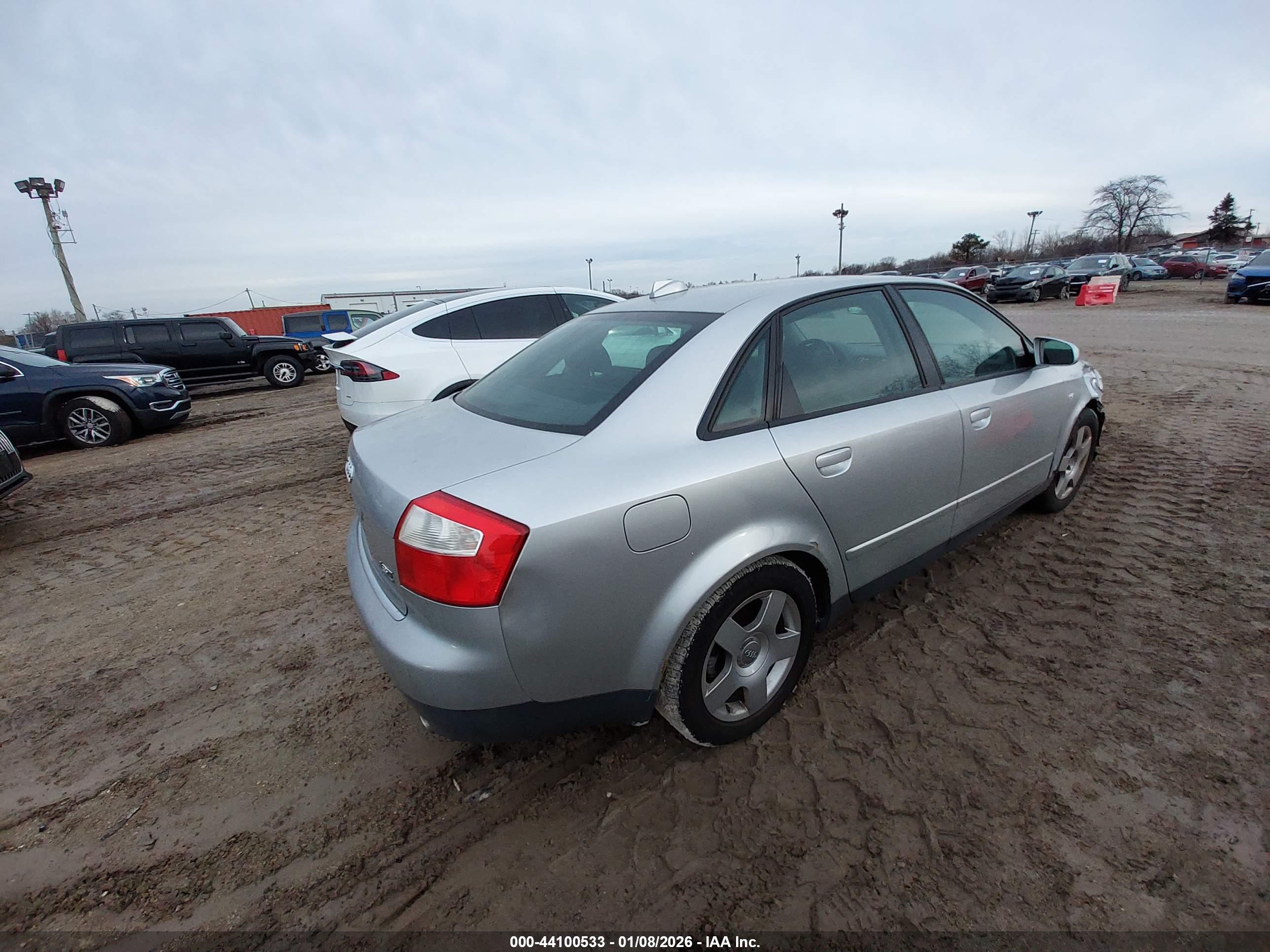 AUDI A4 image 4