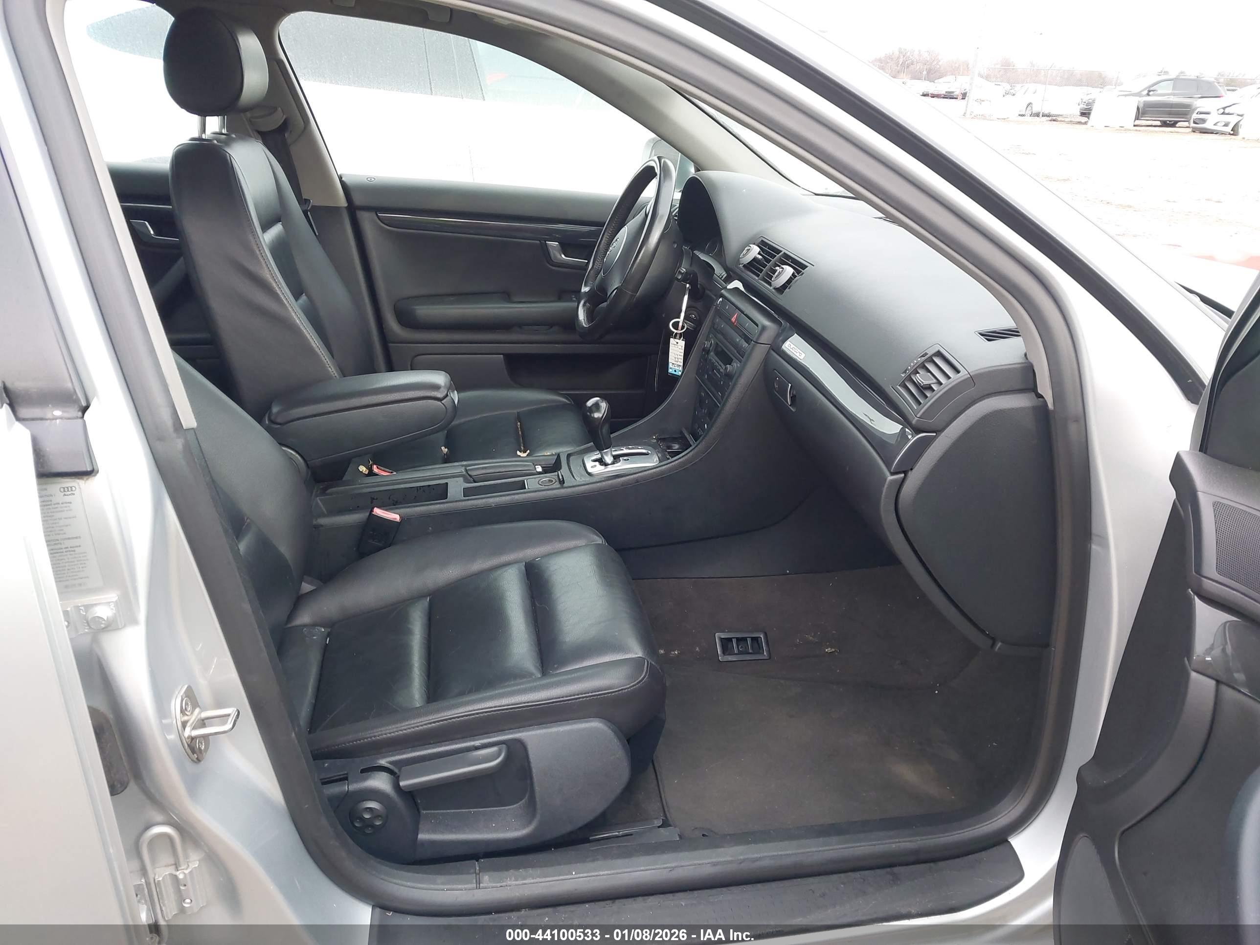 AUDI A4 image 5