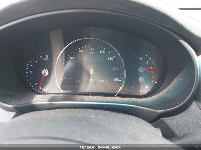 KIA SORENTO image 7