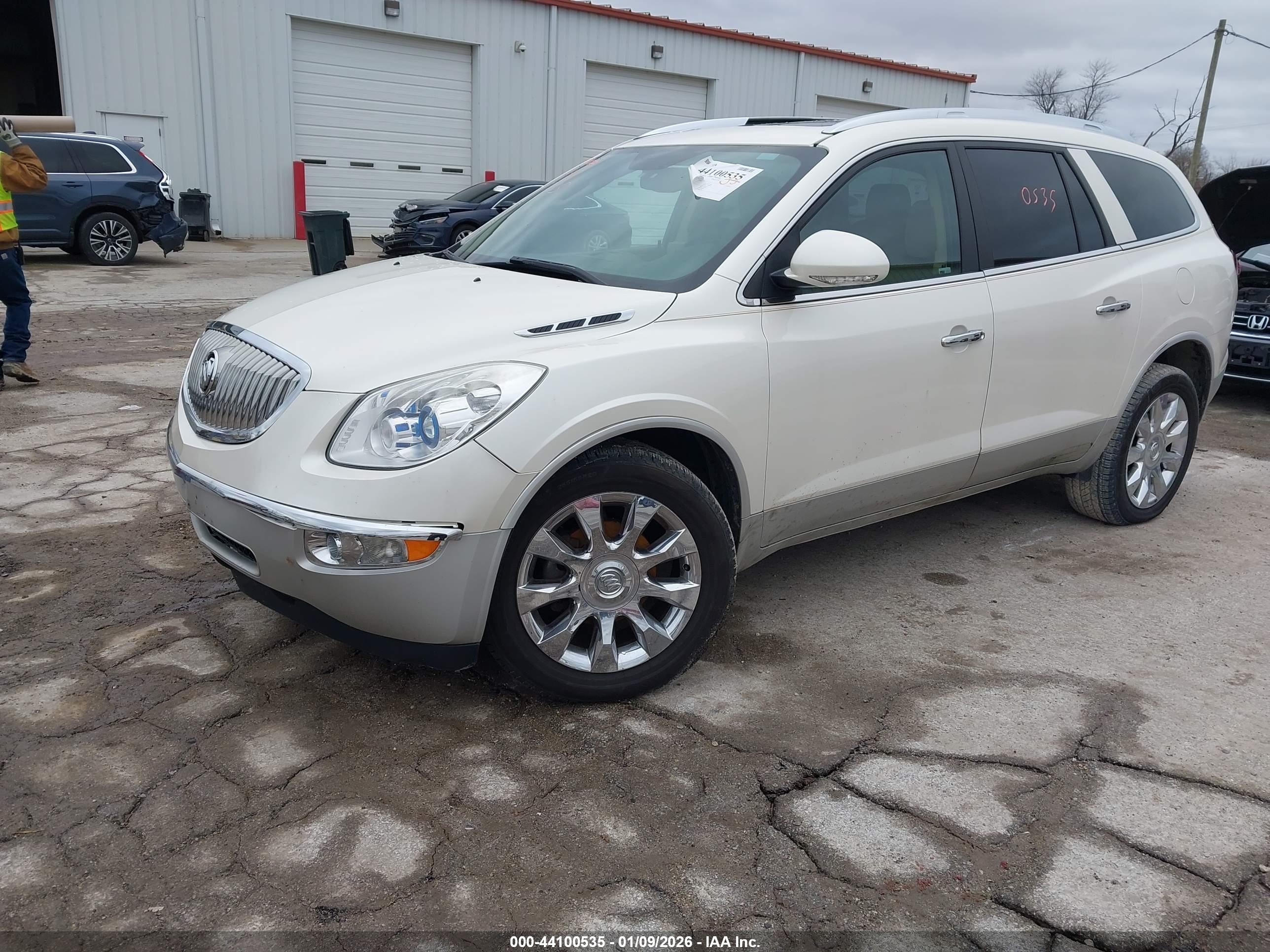 BUICK ENCLAVE image 2