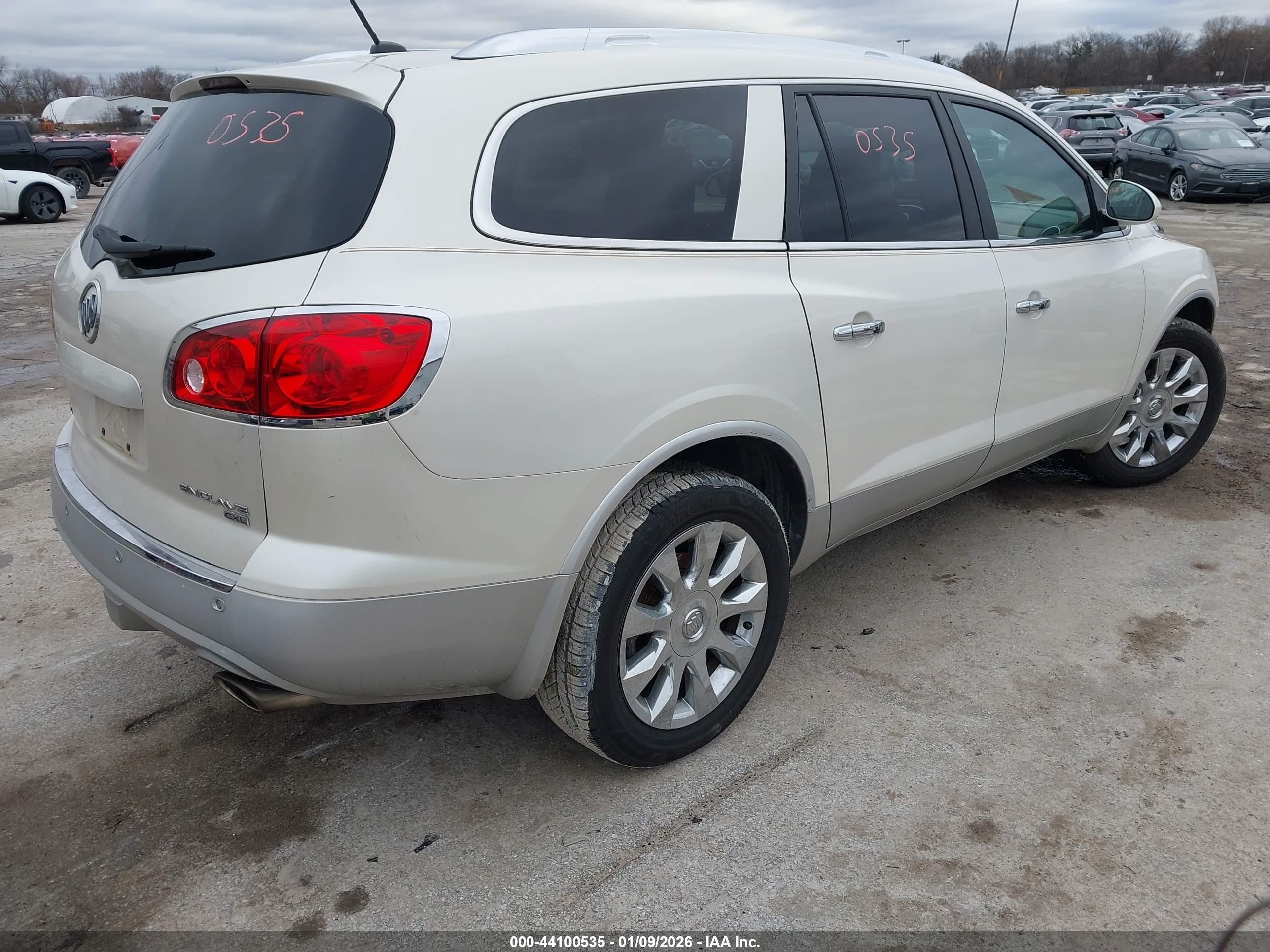 BUICK ENCLAVE image 4