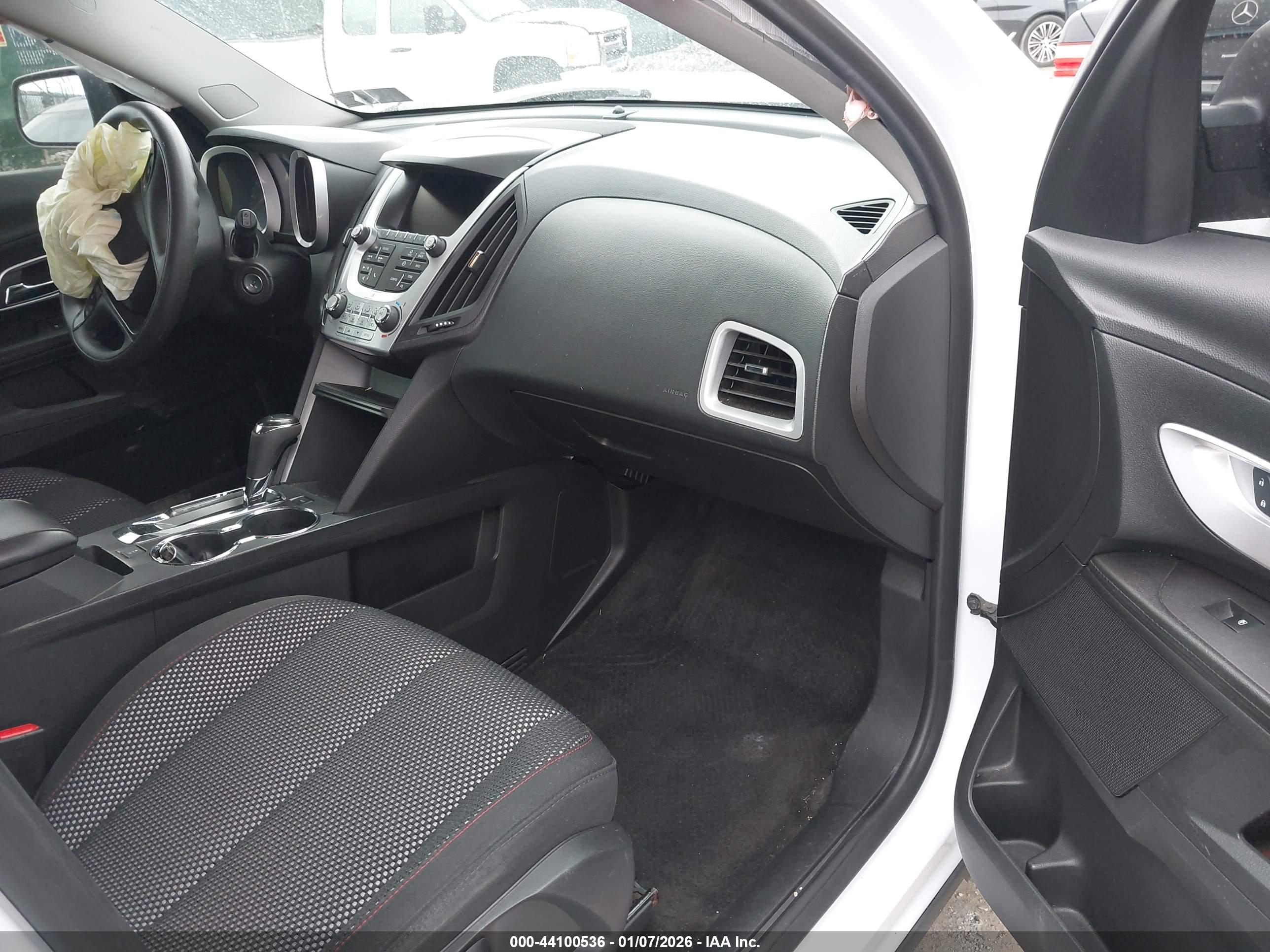 CHEVROLET EQUINOX image 5