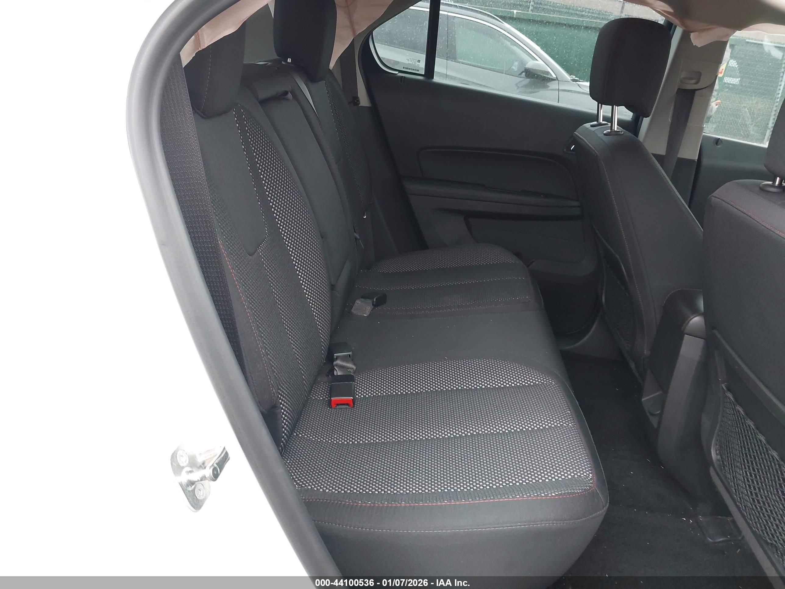 CHEVROLET EQUINOX image 8