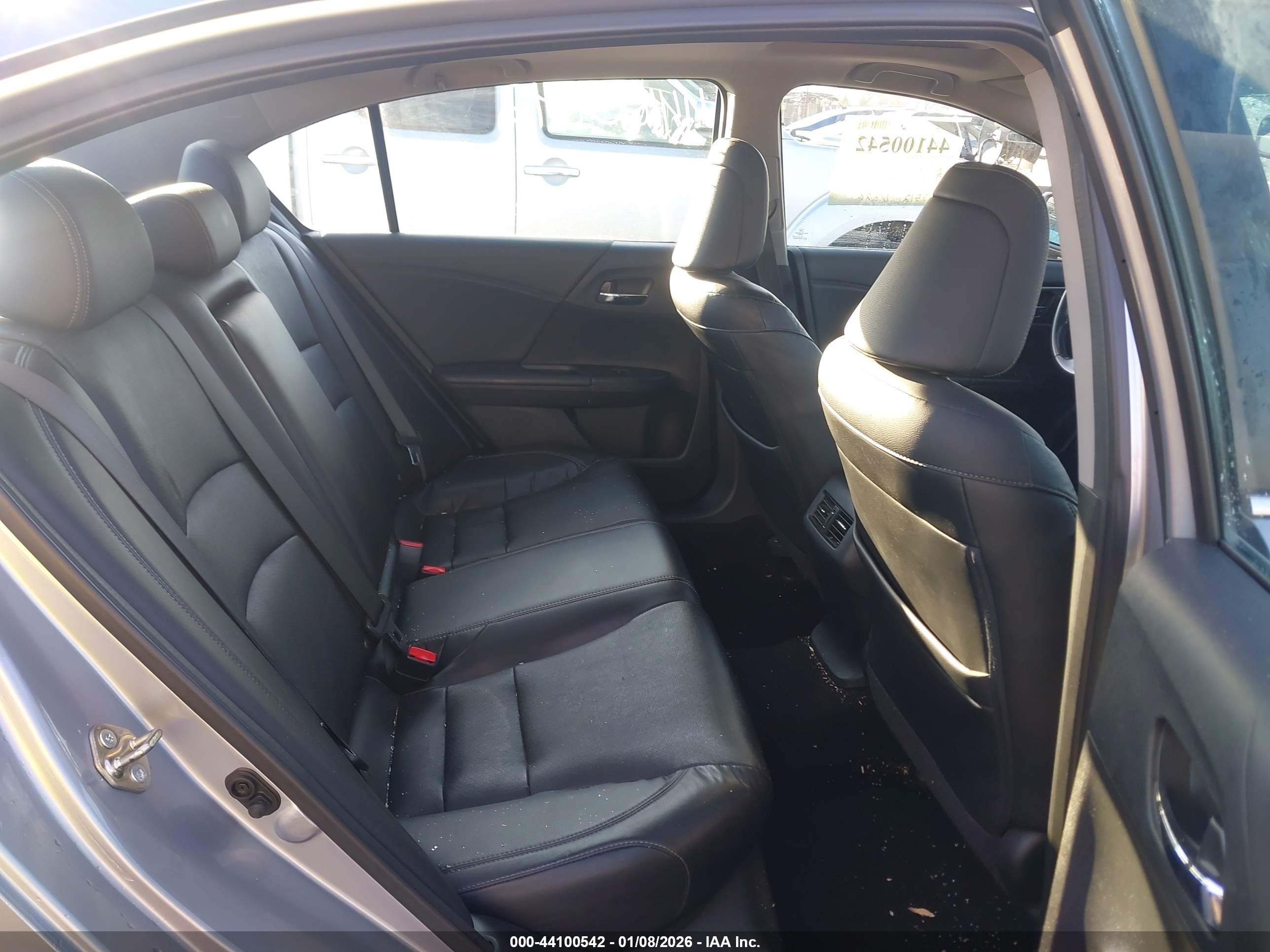 HONDA ACCORD image 8