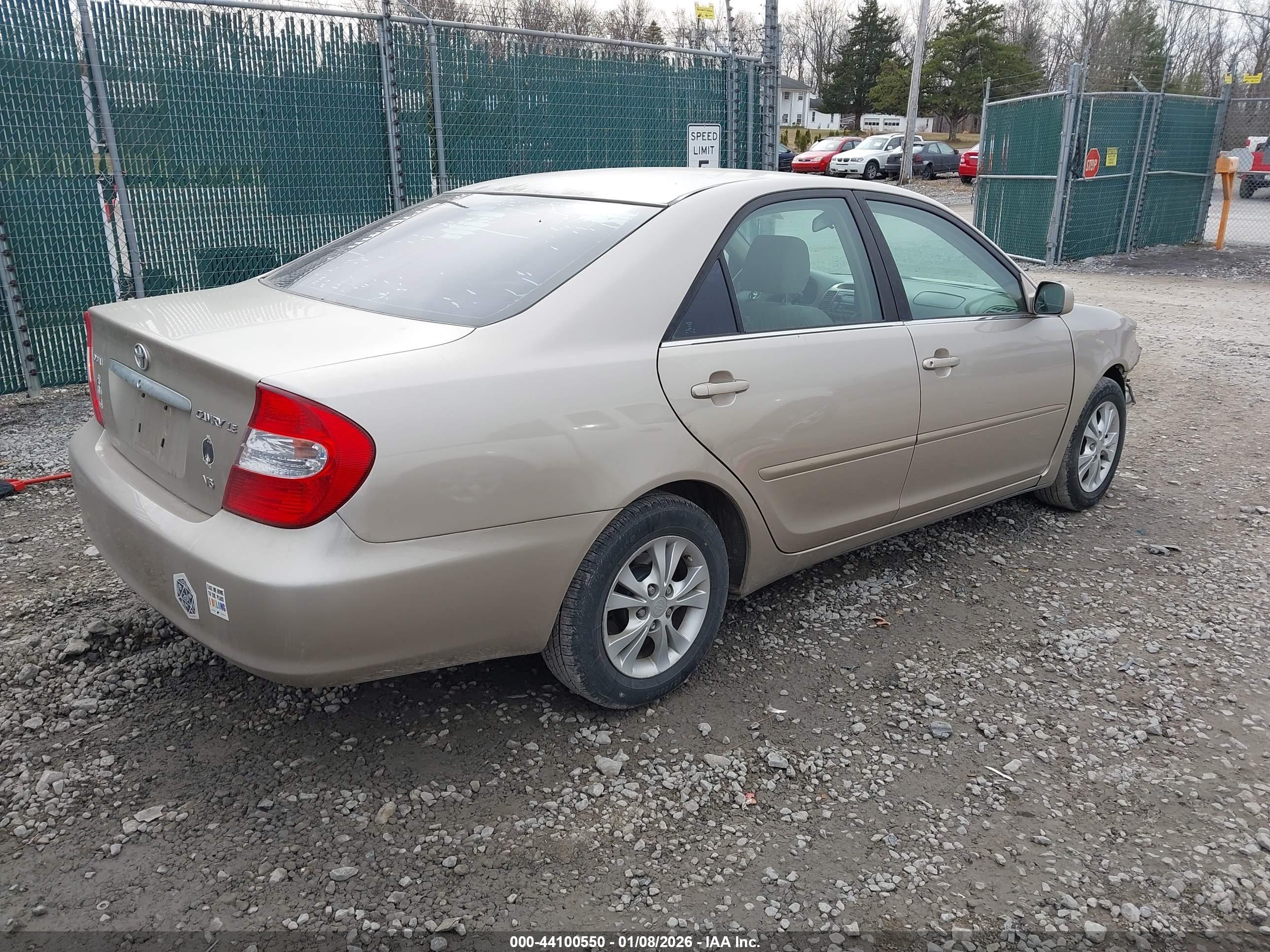 TOYOTA CAMRY image 4