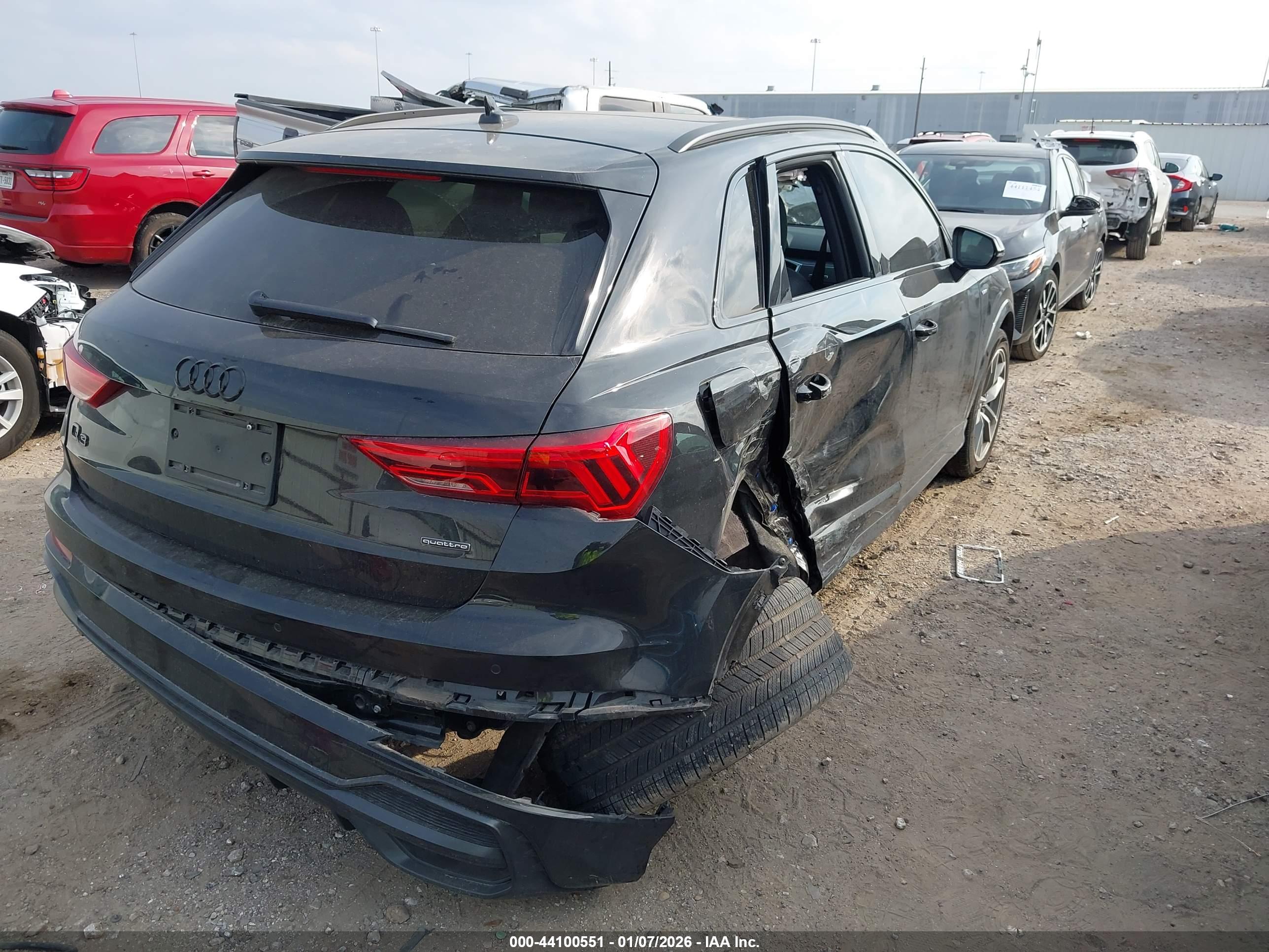 AUDI Q3 image 4