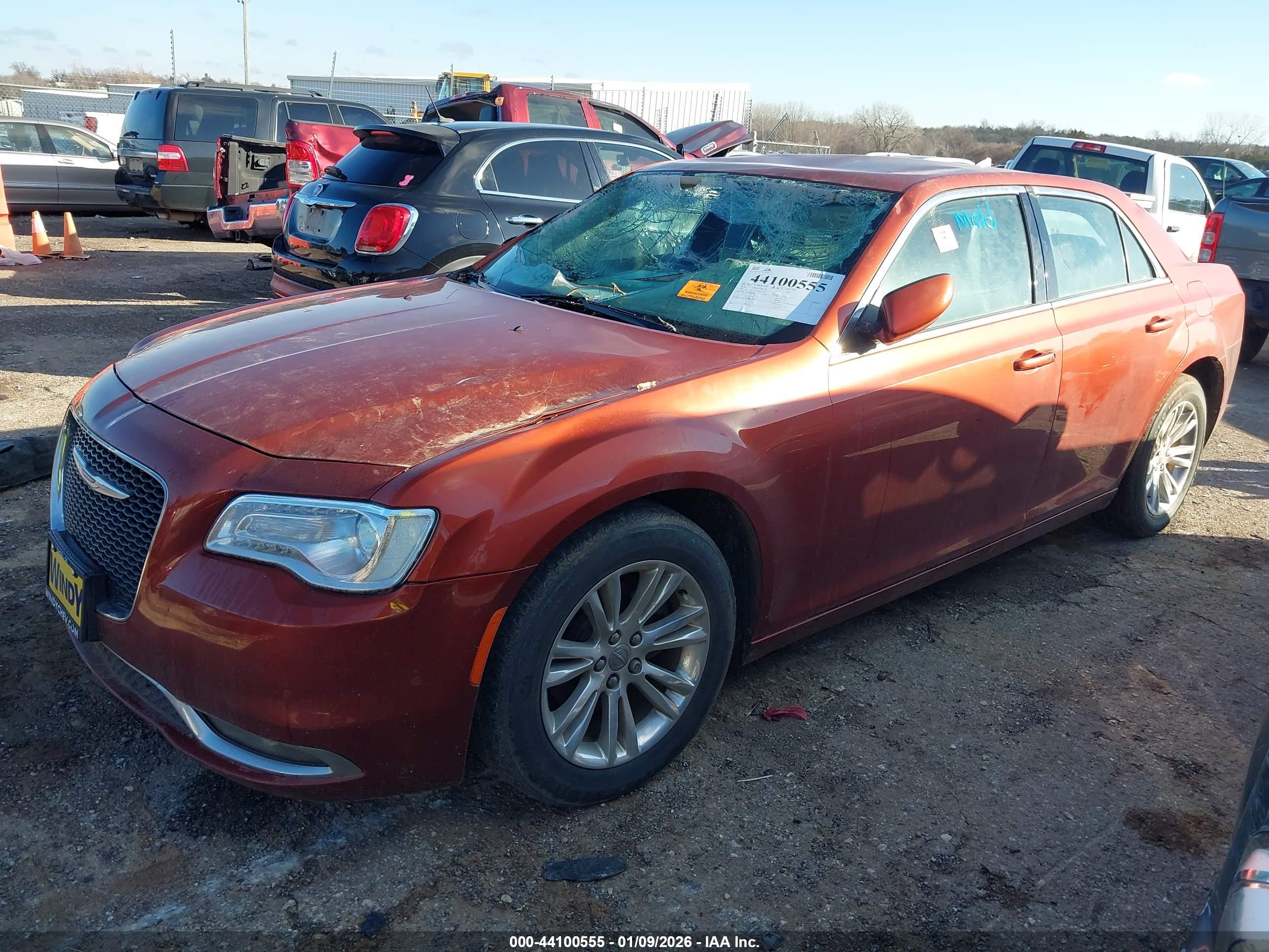 CHRYSLER 300 image 2