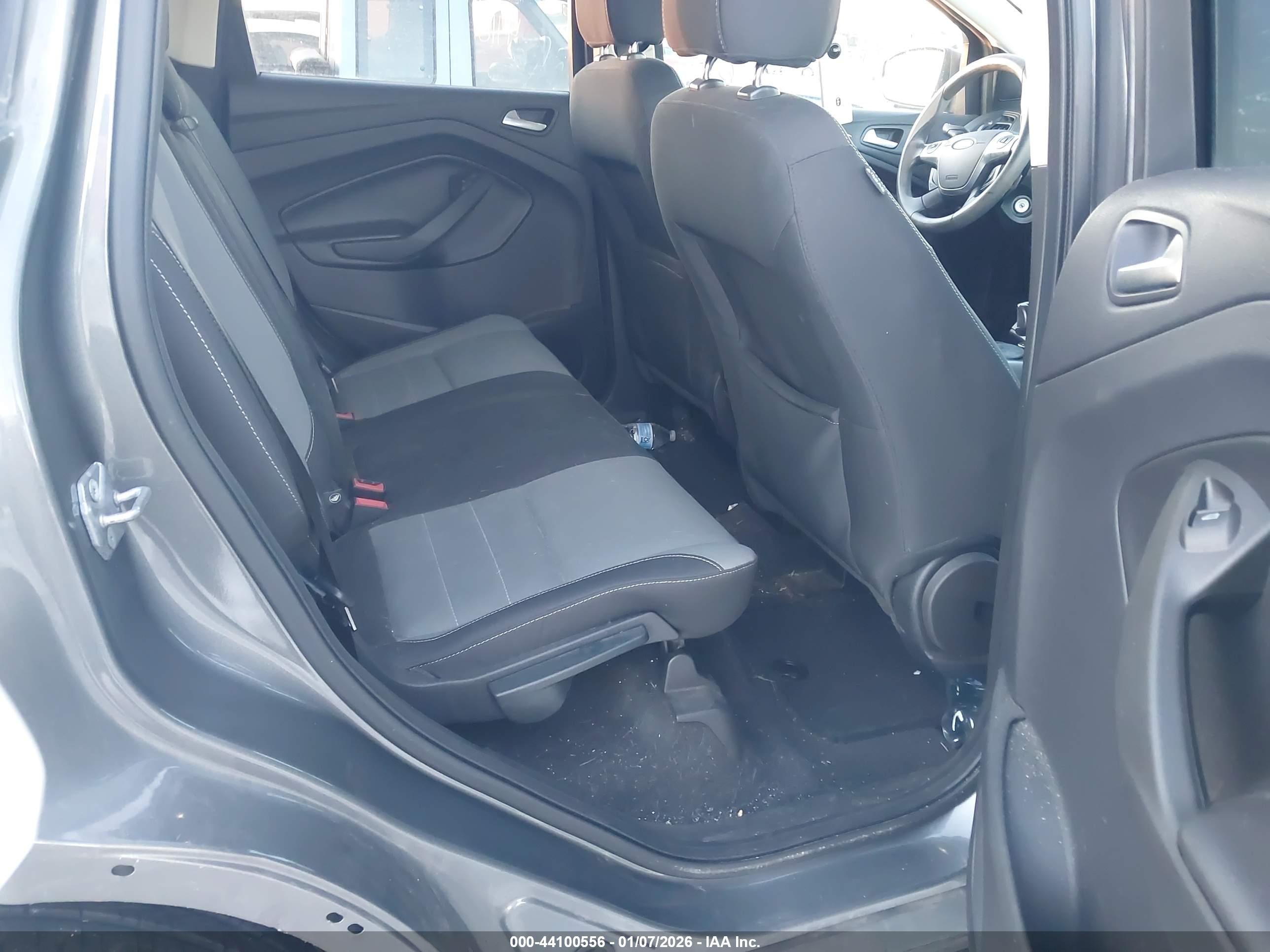 FORD ESCAPE image 8