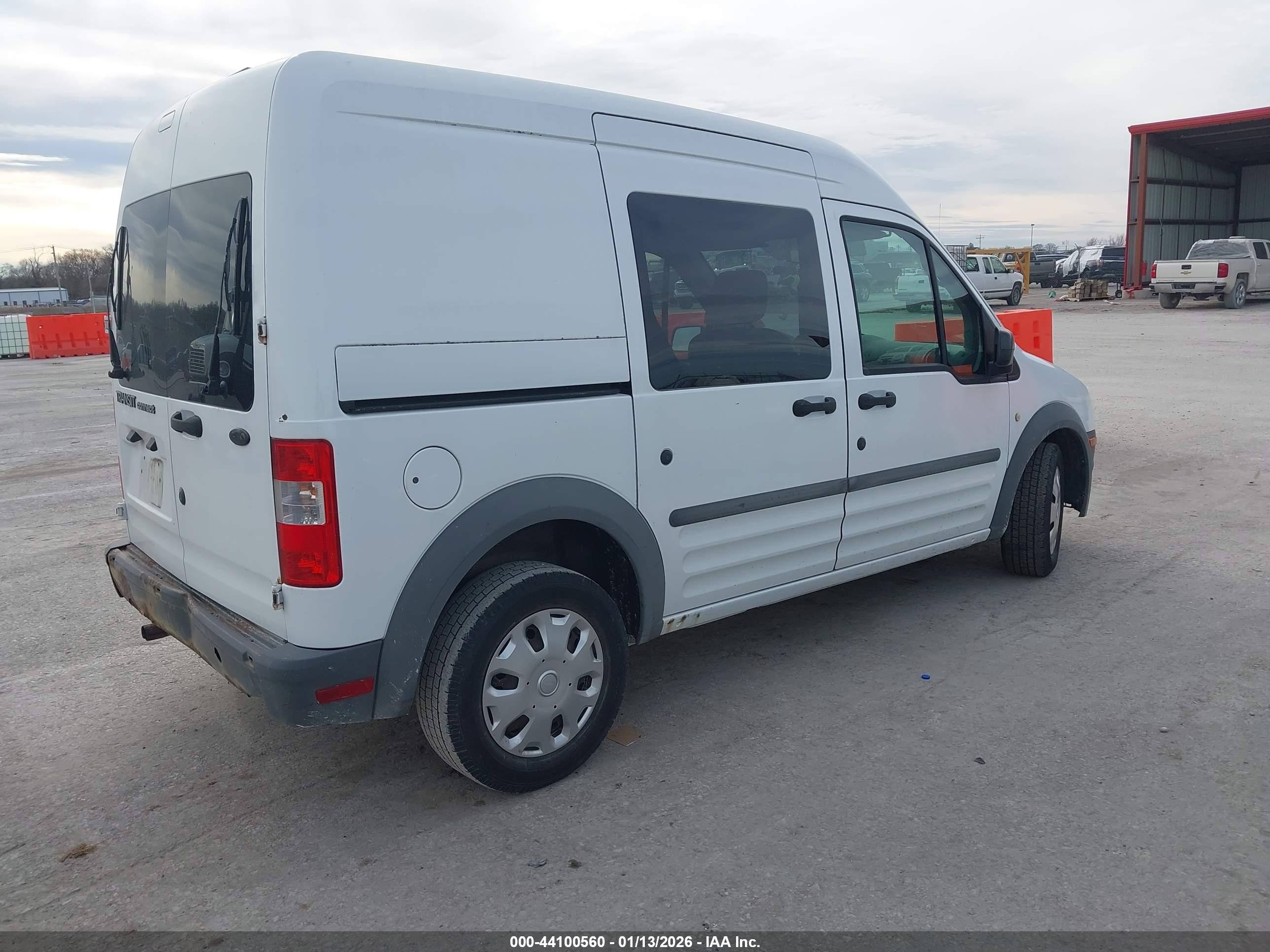 FORD TRANSIT image 4