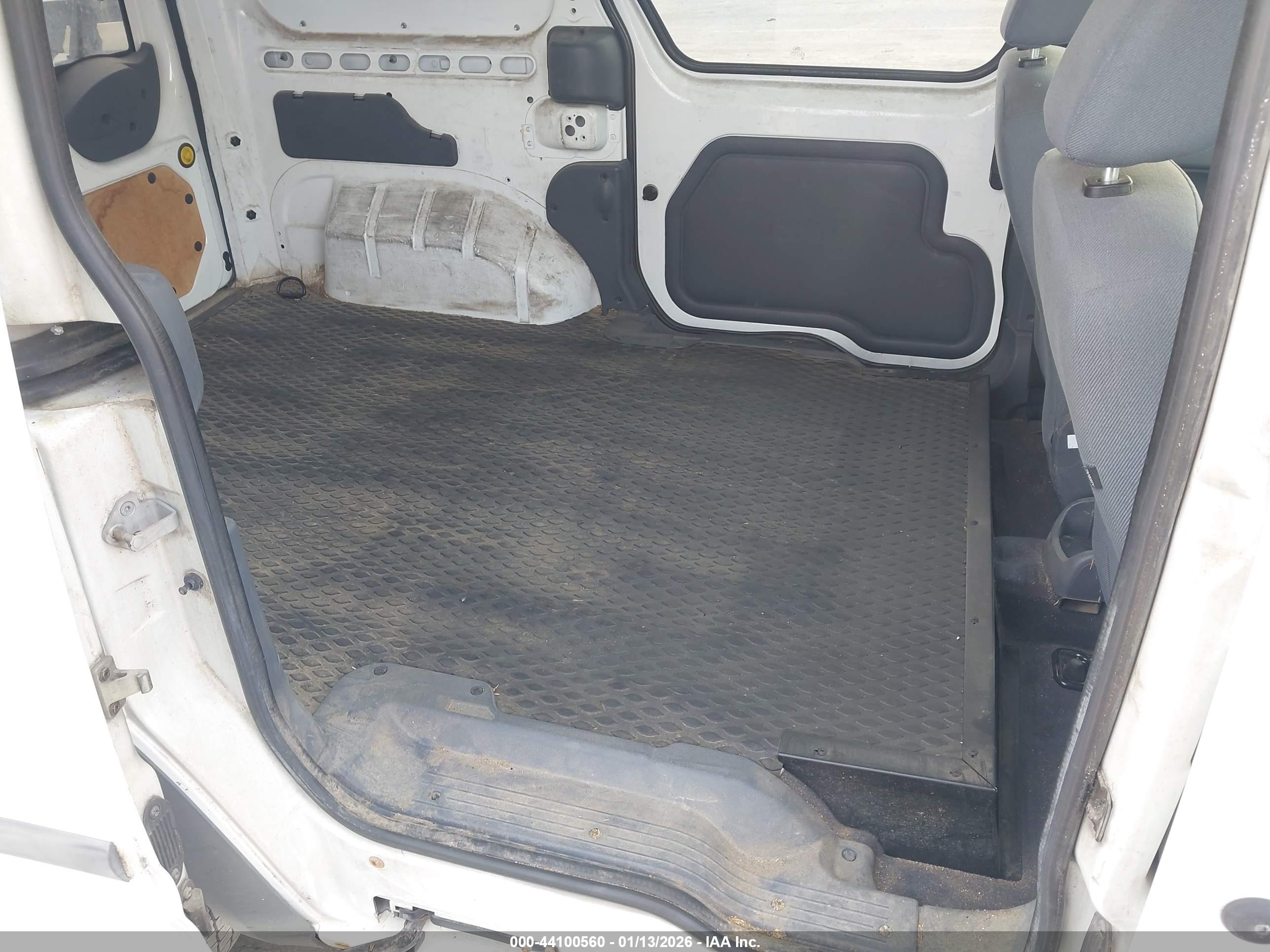 FORD TRANSIT image 8