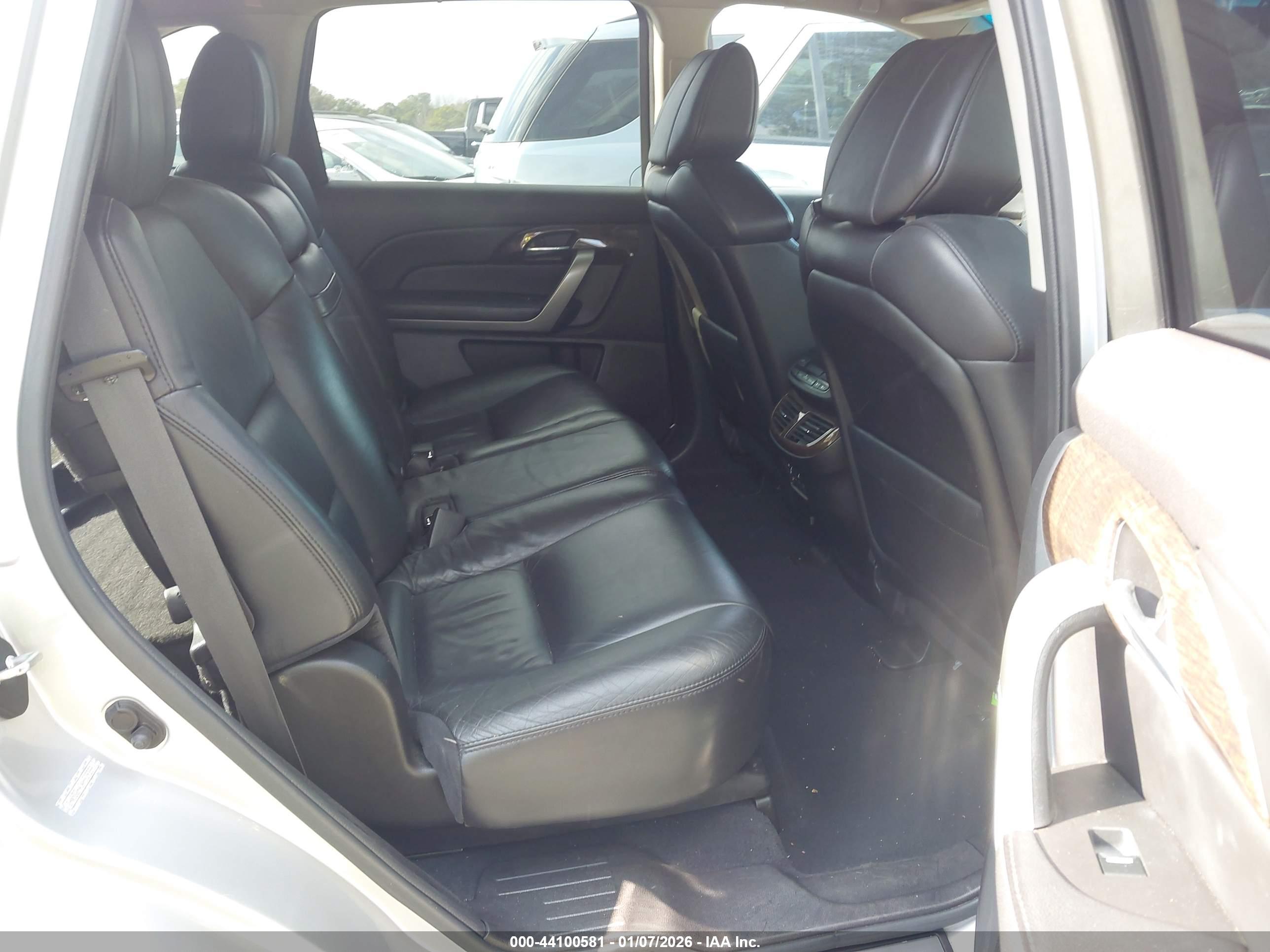 ACURA MDX image 8