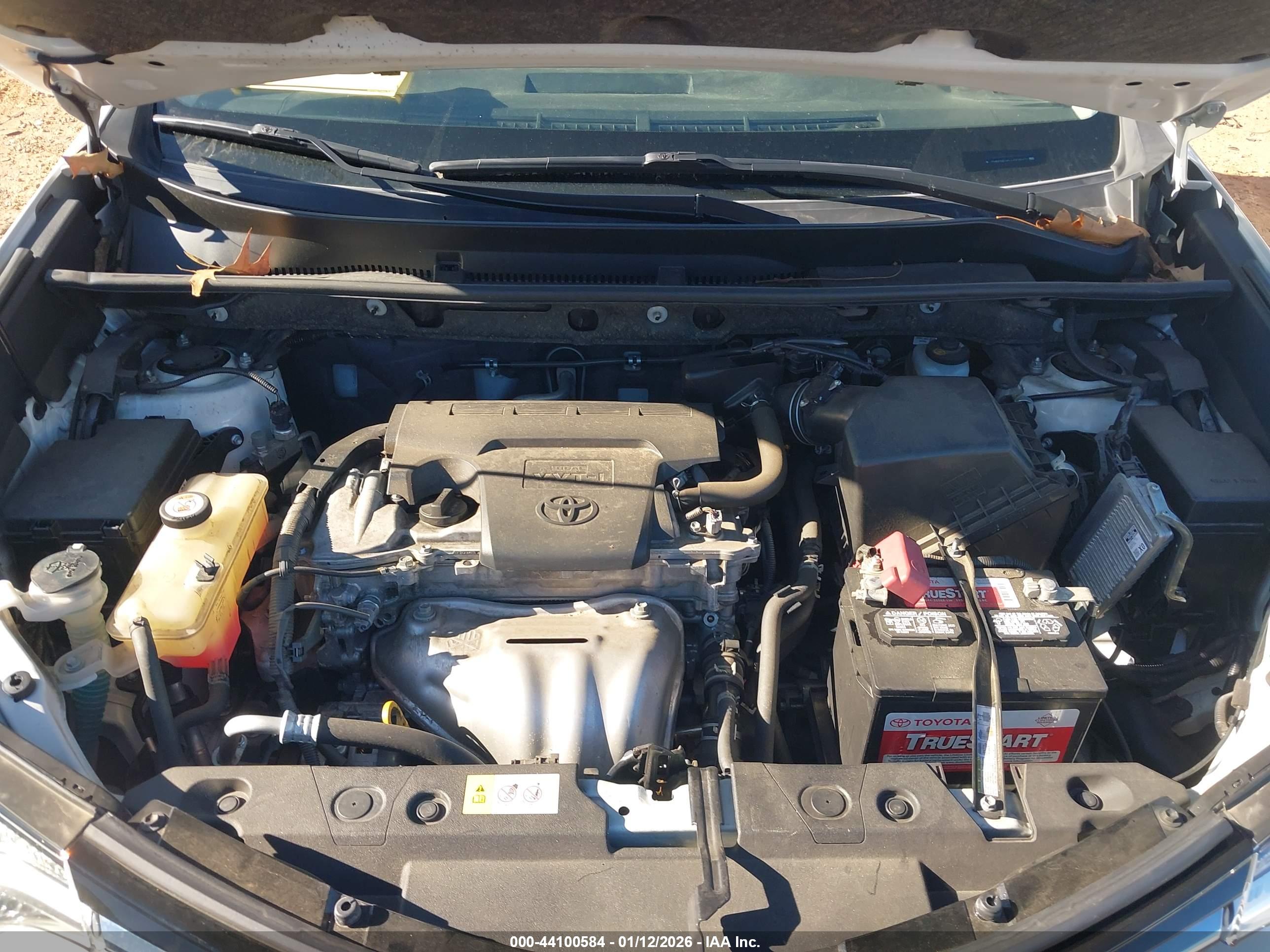 TOYOTA RAV4 image 10