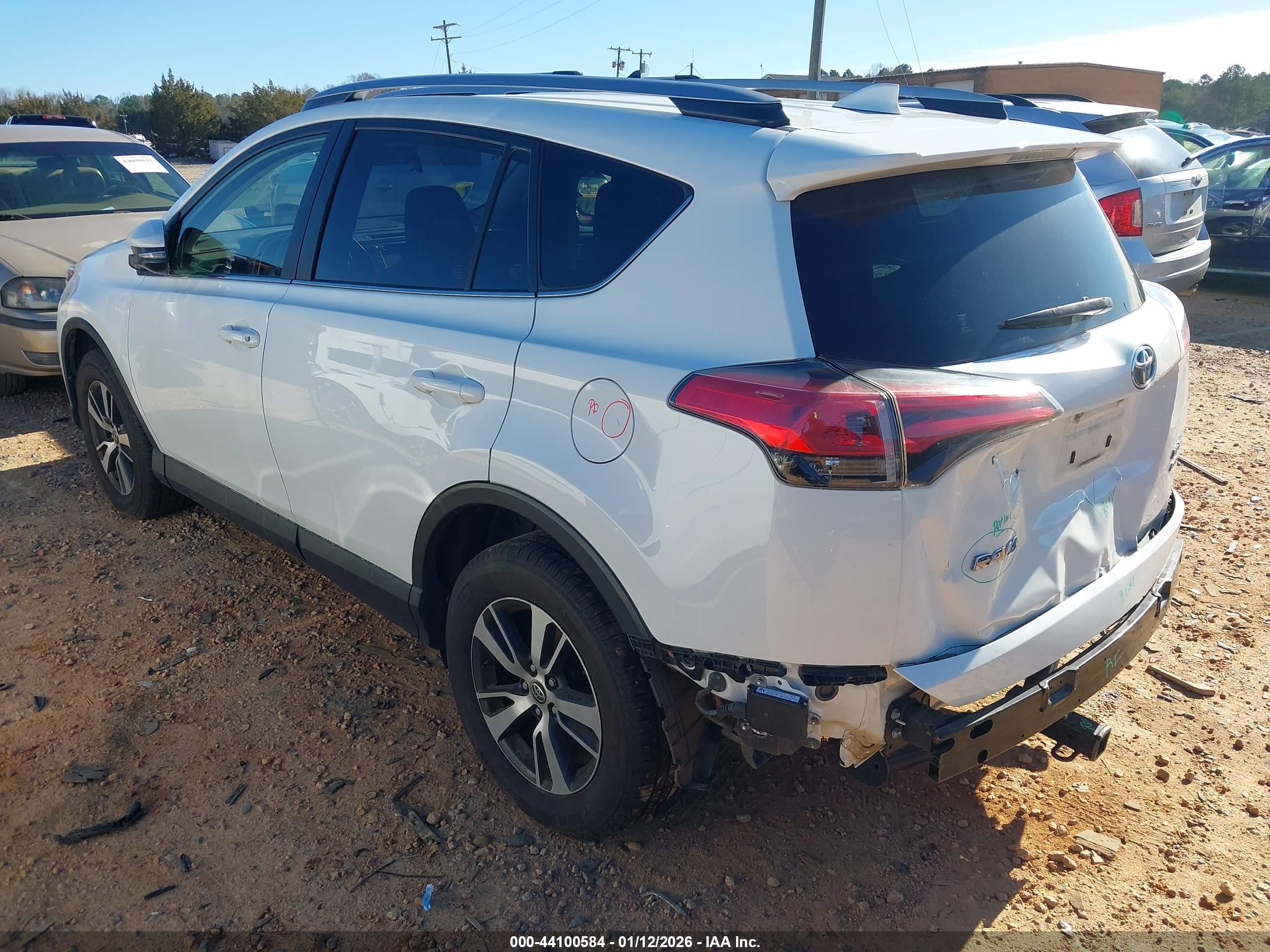 TOYOTA RAV4 image 3